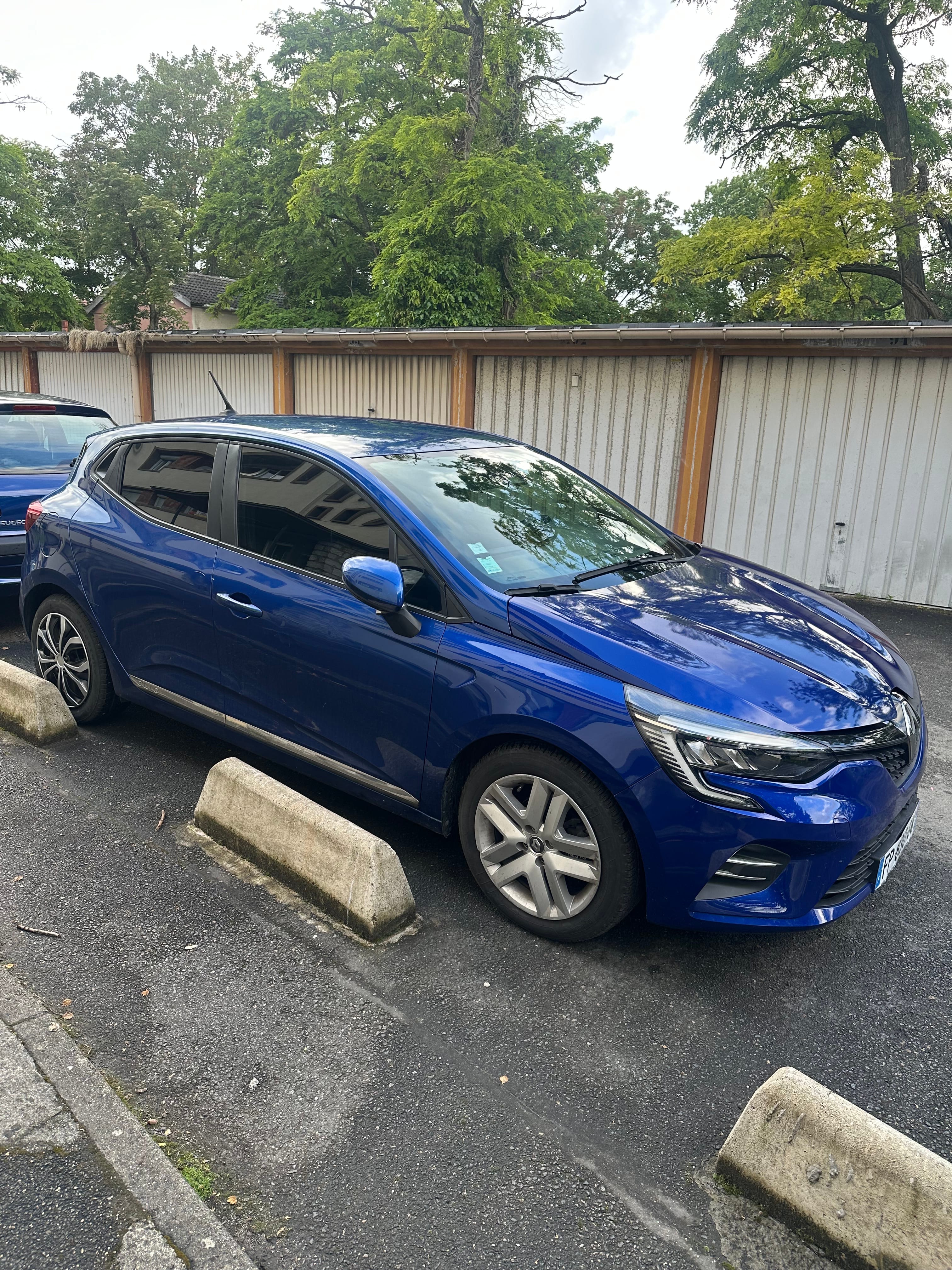 Renault Clio avec Climatisation