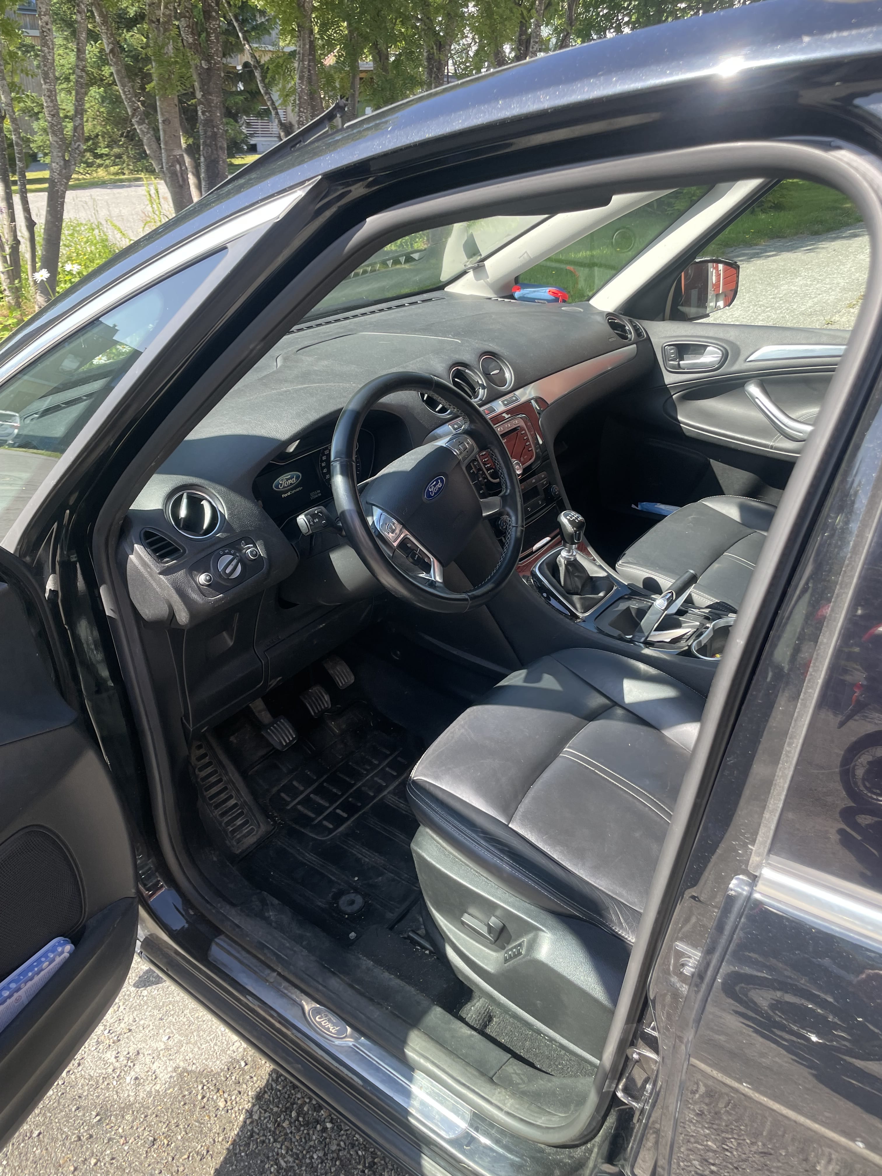 Ford S-Max avec Siège bébé