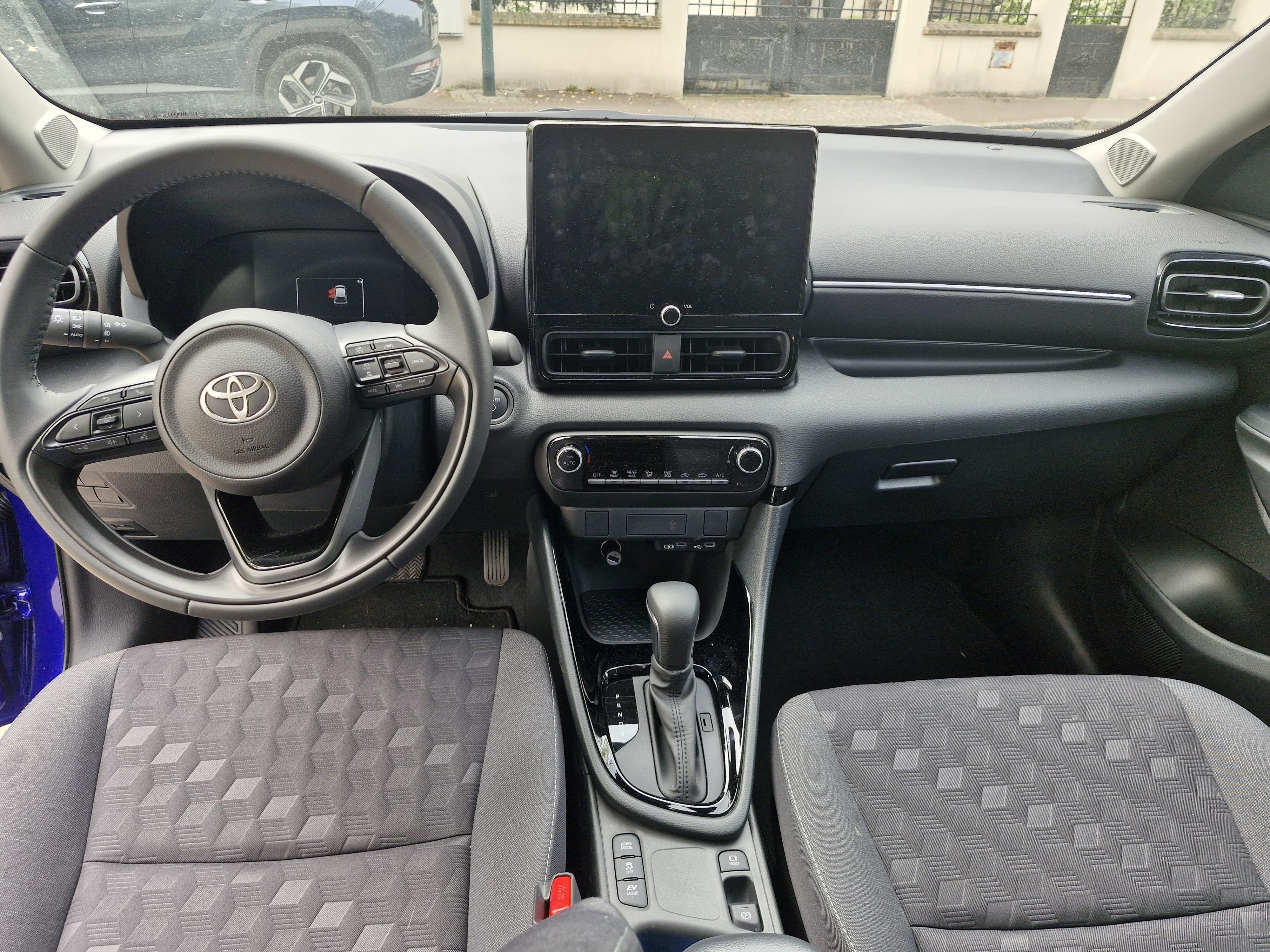 Toyota Yaris Hybride avec GPS
