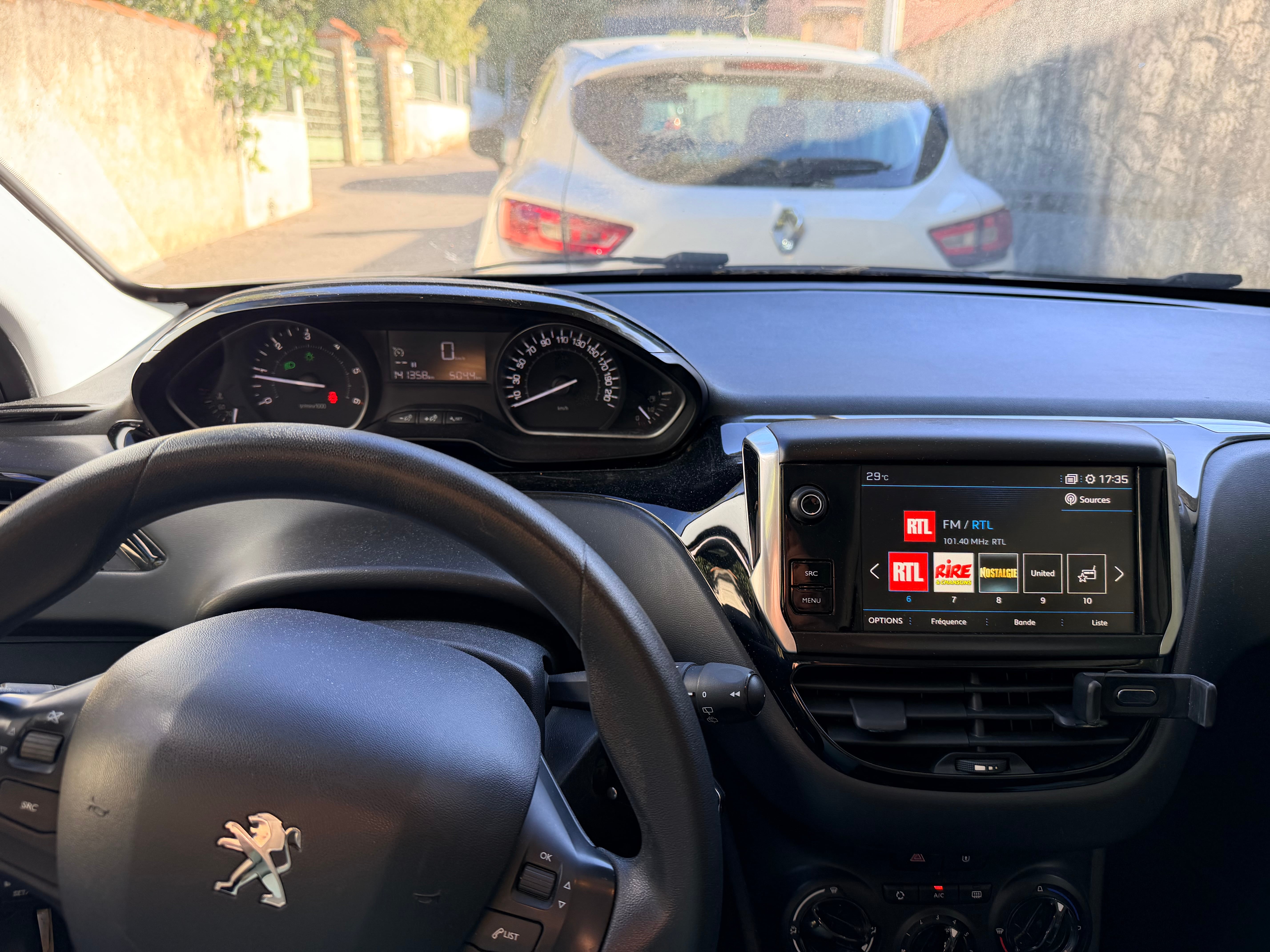 Peugeot 208 Société mit Tempomat