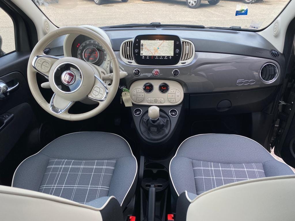 Fiat 500 avec GPS