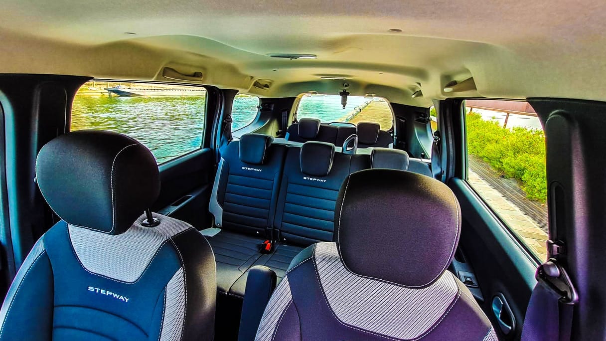 Dacia Lodgy 7 places 110ch Diesel (GB567-WW468) (Clim, GPS, Connectivité Smartphone, ...) avec Régulateur de vitesse