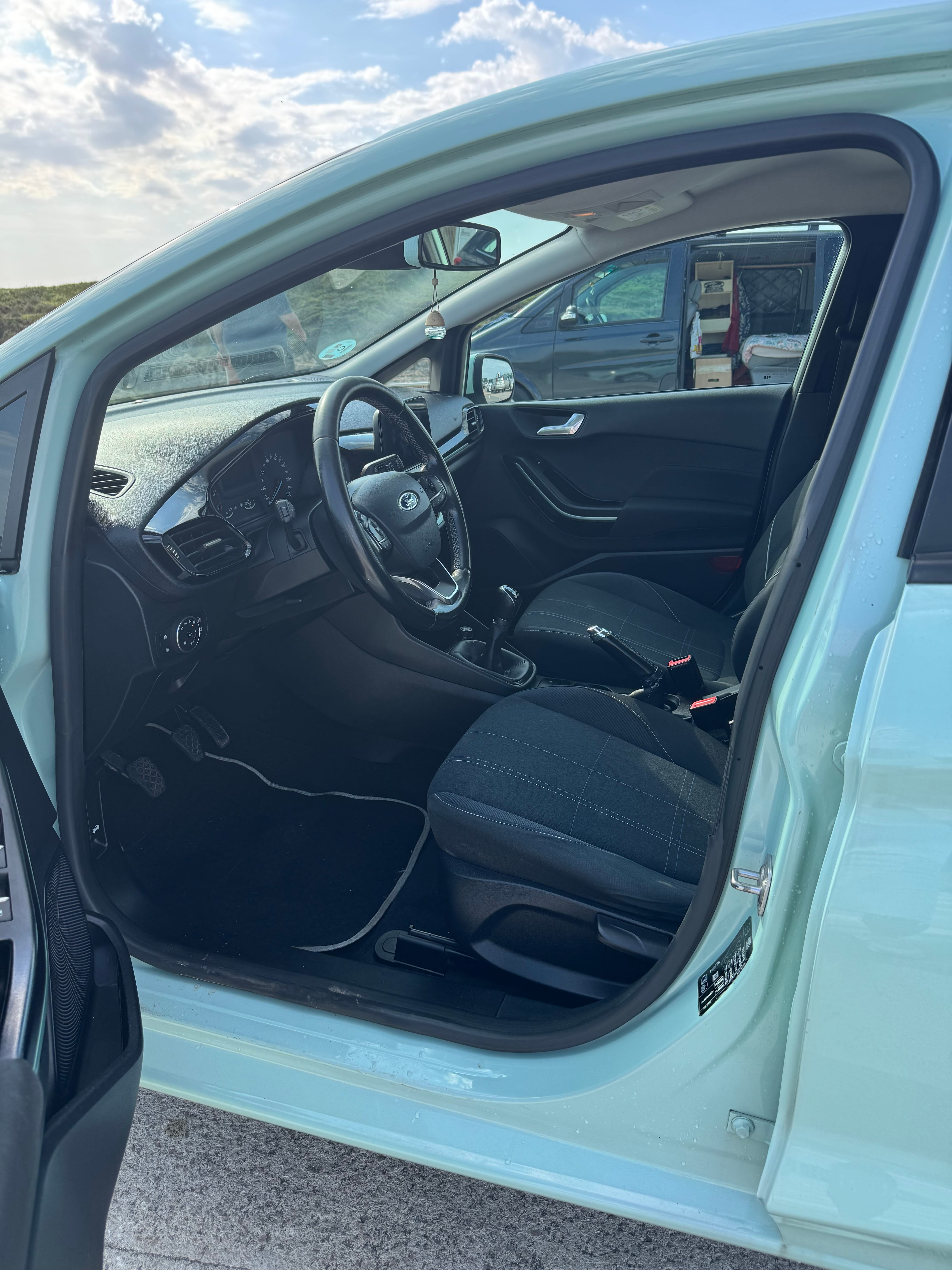 Ford Fiesta con Puertos de carga USB