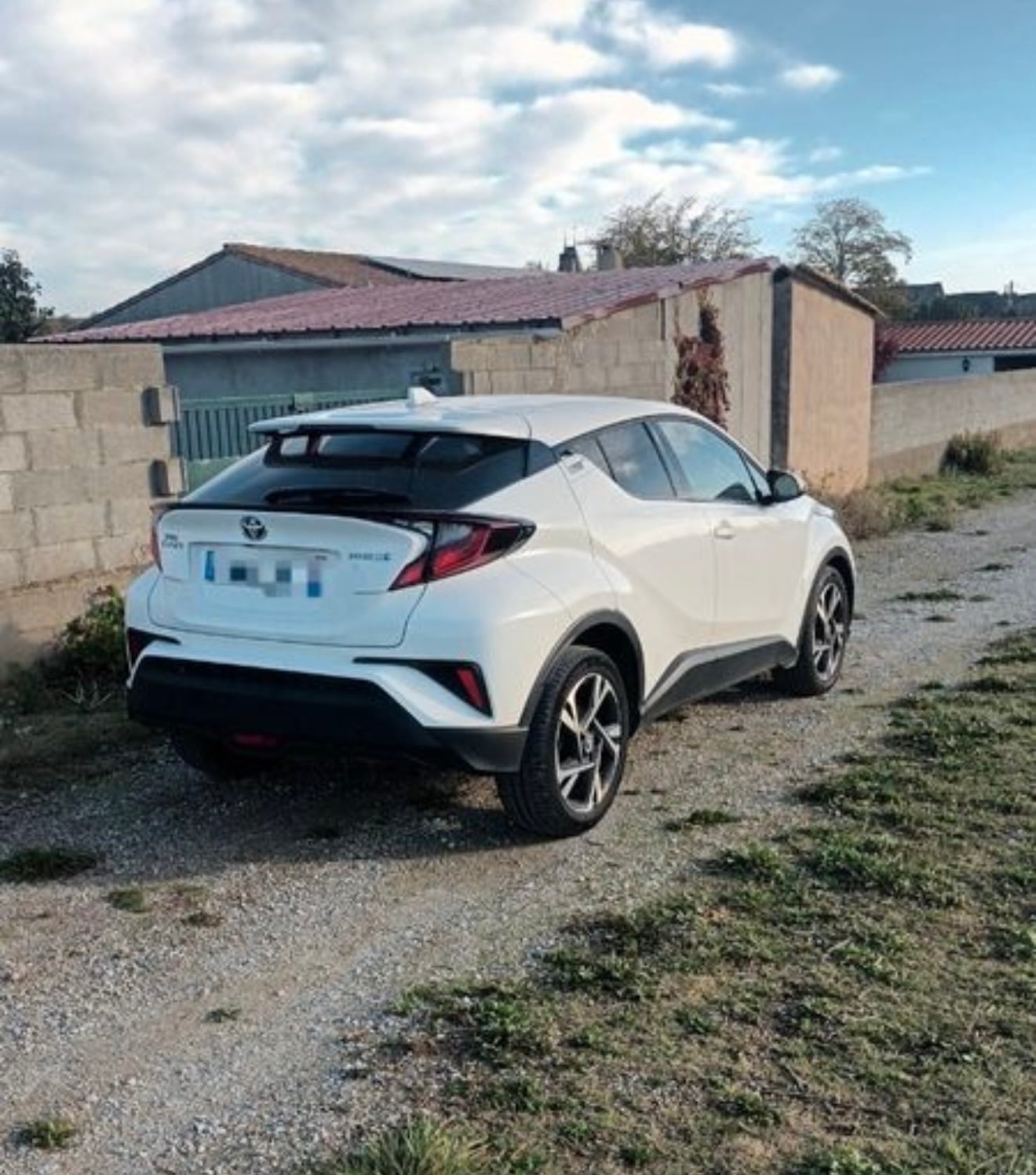 Toyota C-HR Hybrid avec GPS
