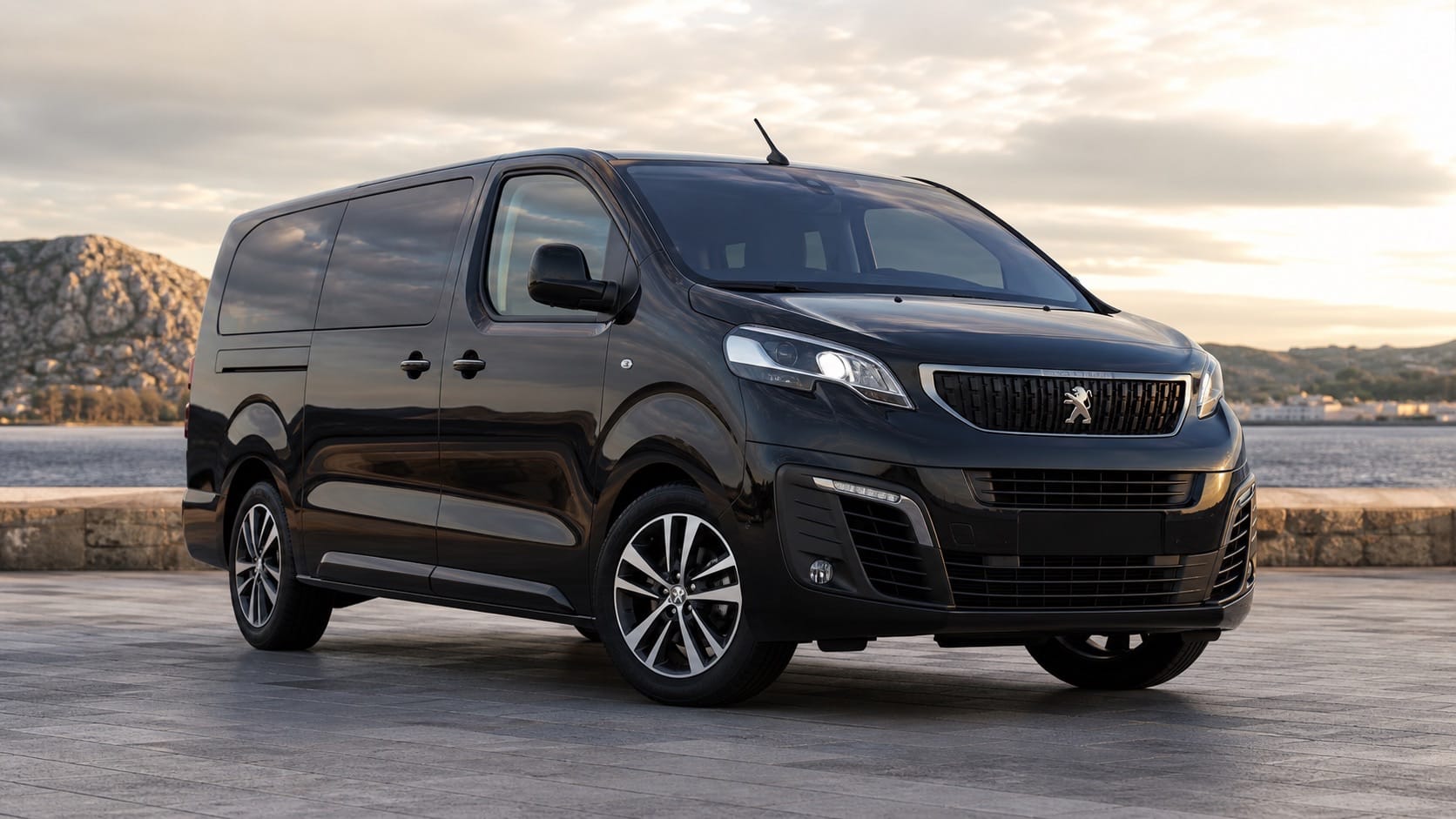 Peugeot Traveller, 2019, Diesel, 9 places et plus