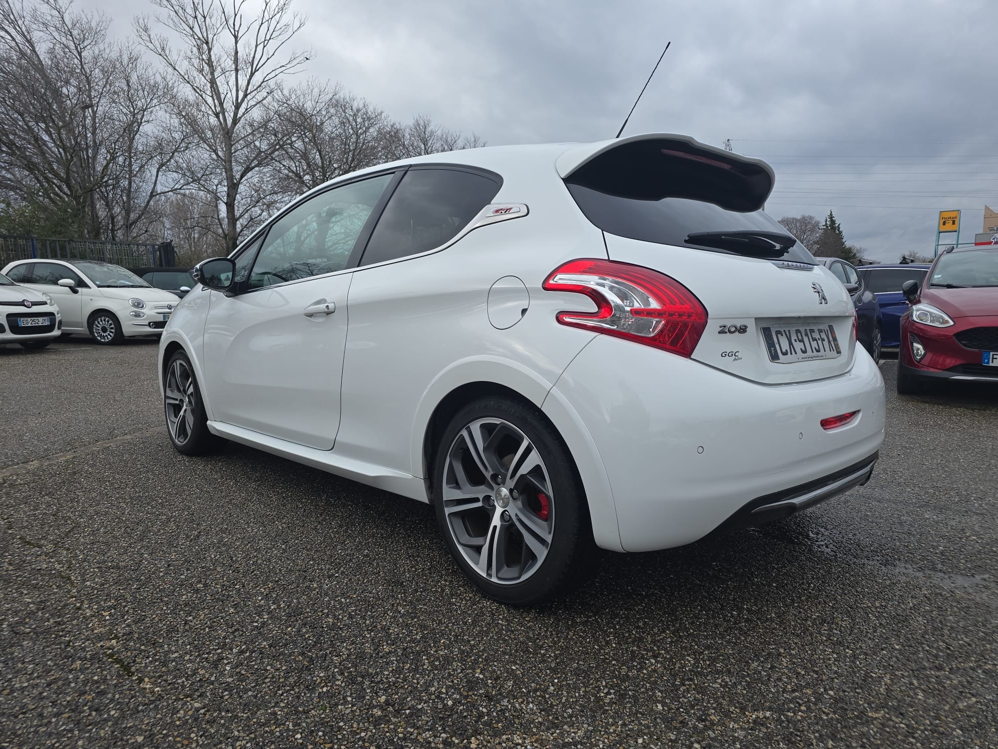 Peugeot 208 avec GPS