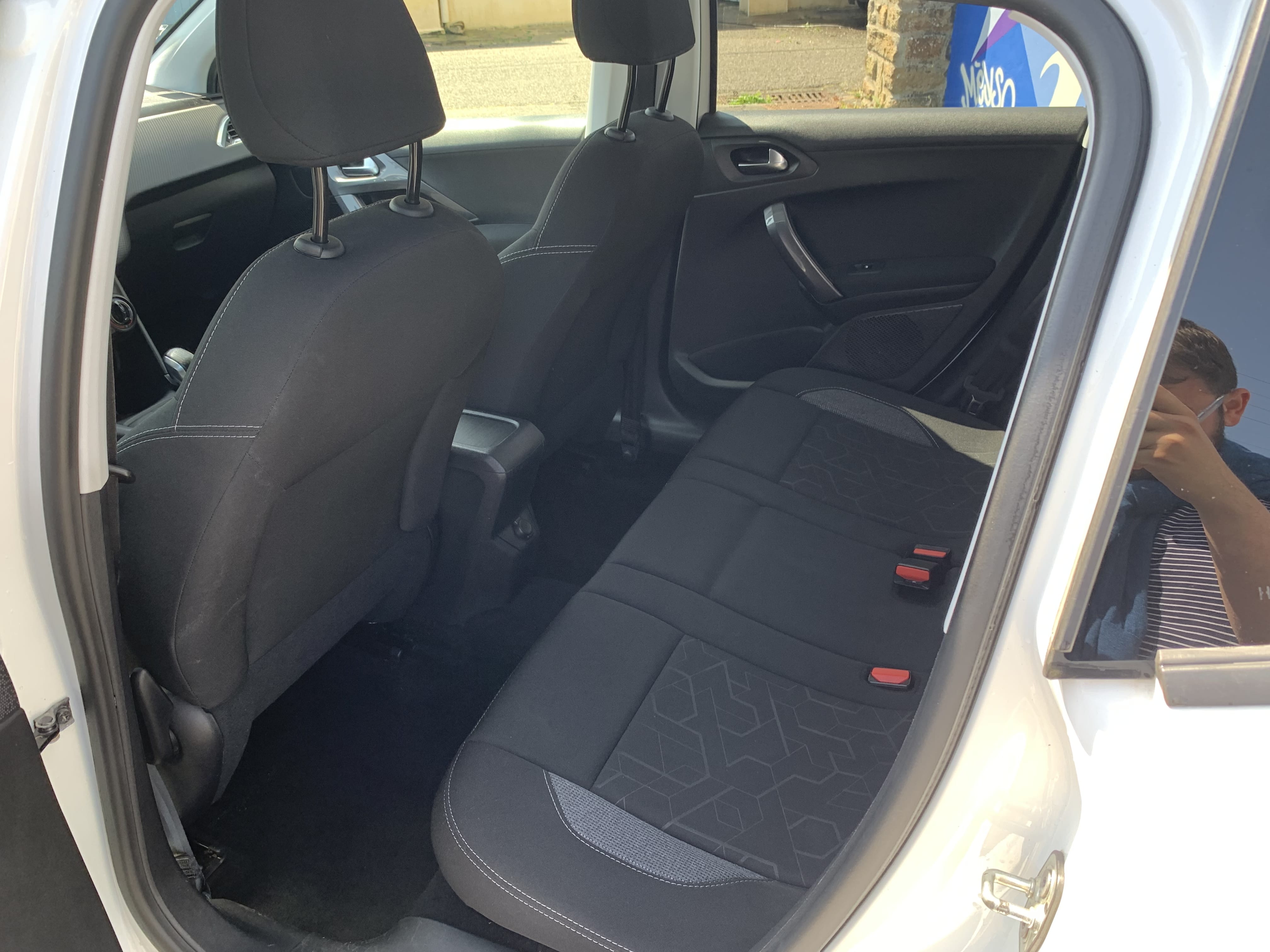 Peugeot 2008 avec GPS