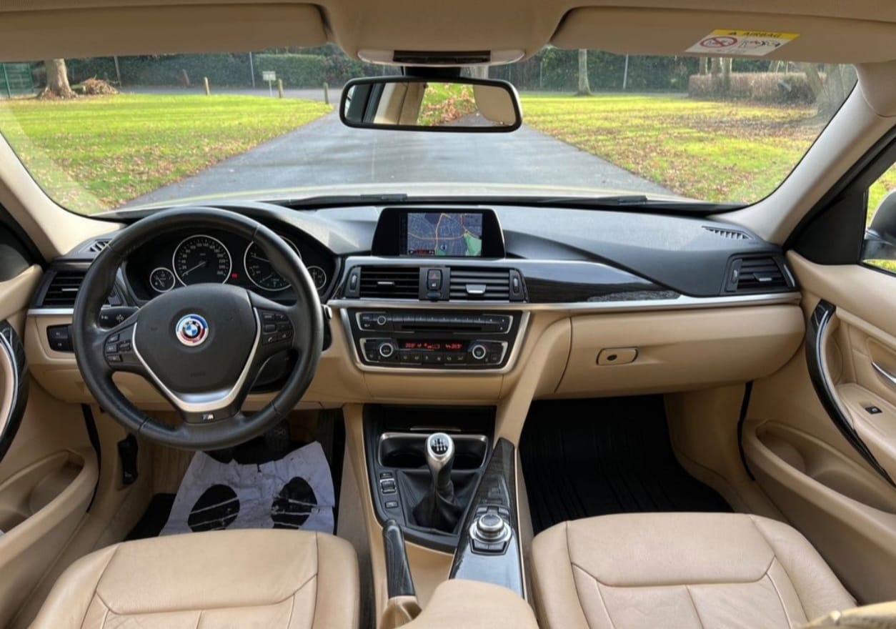BMW Série 3 318d avec Régulateur de vitesse