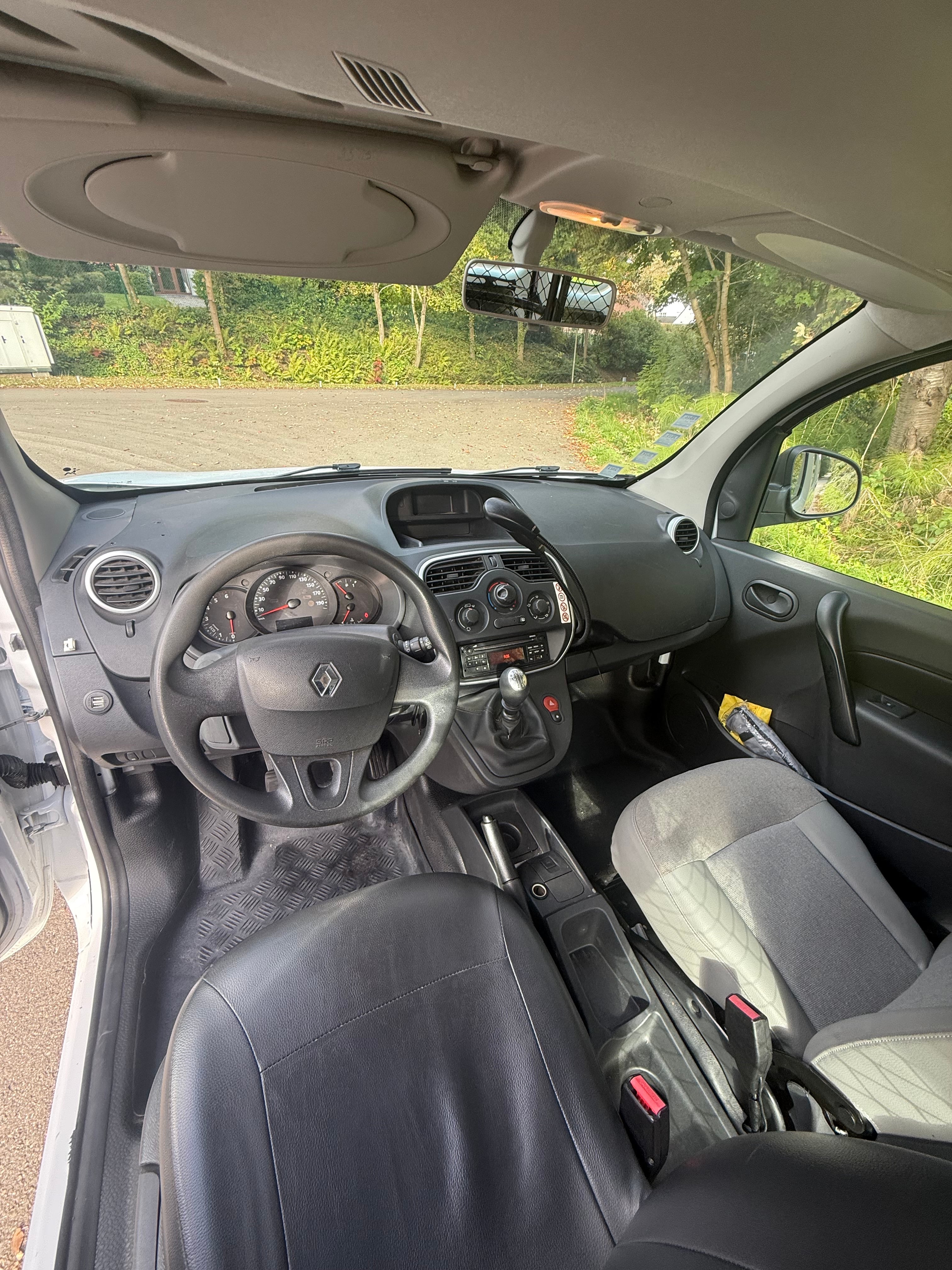 Renault Kangoo Fourgon avec Pneus neige