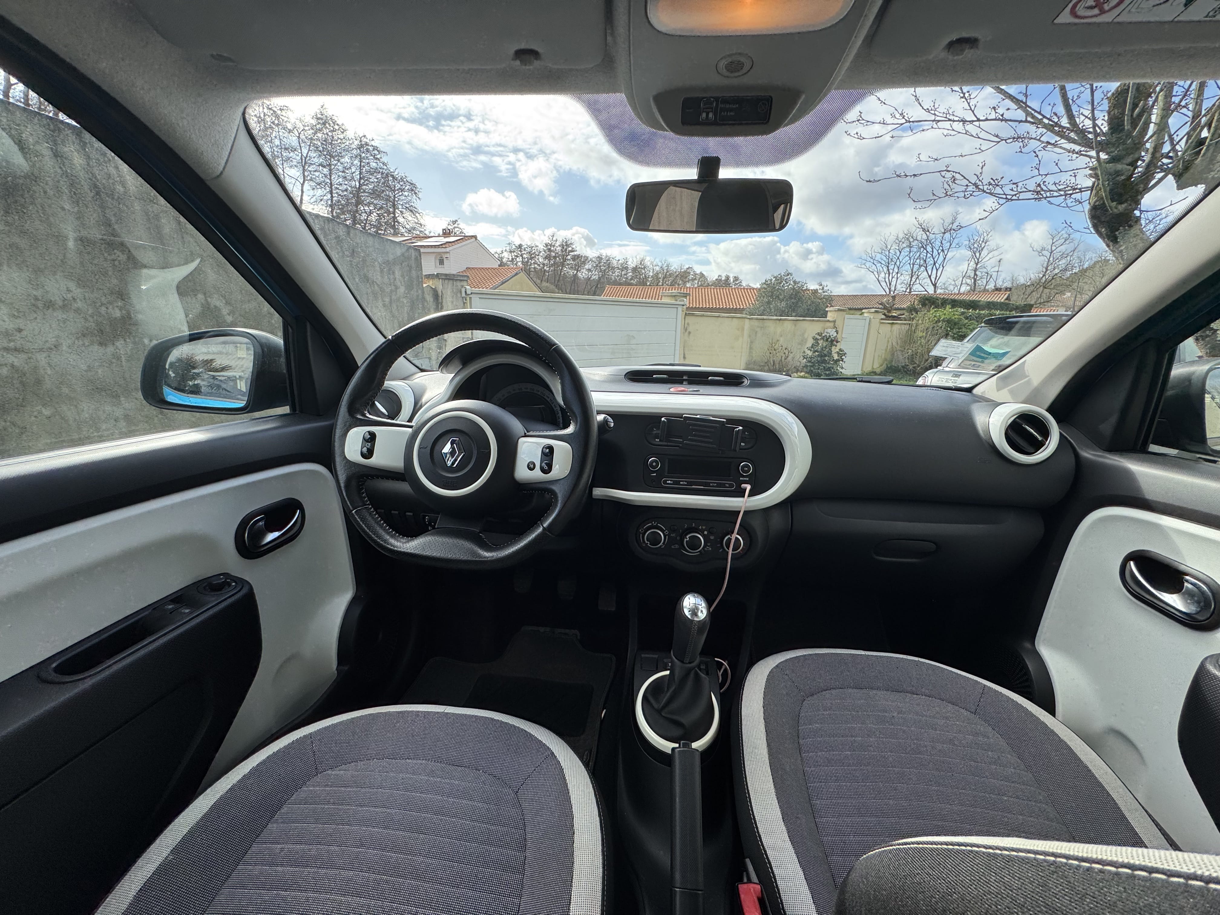 Renault Twingo III avec Siège bébé