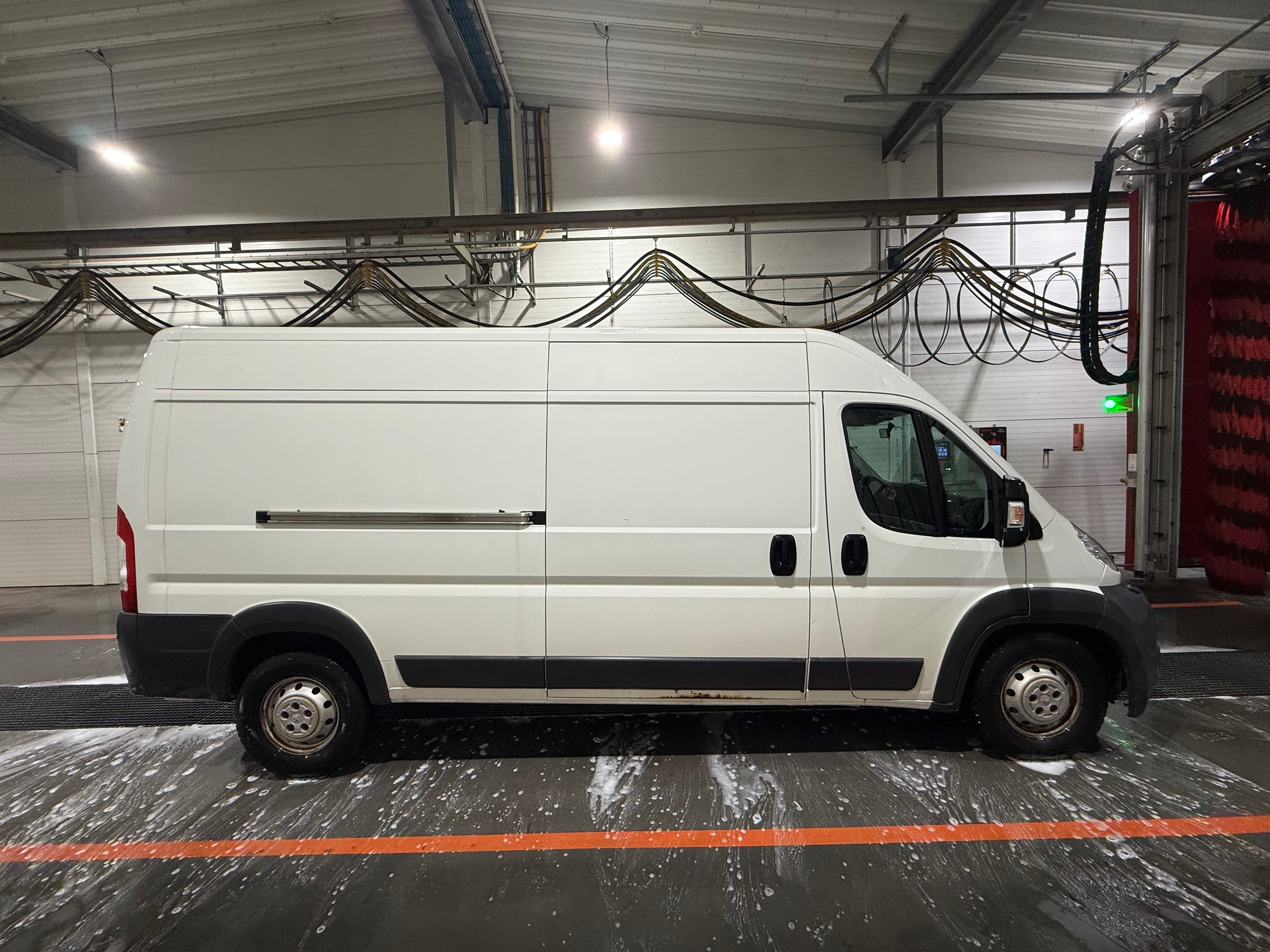 Peugeot Boxer L3H2 - Reservert plass! with Air conditioning