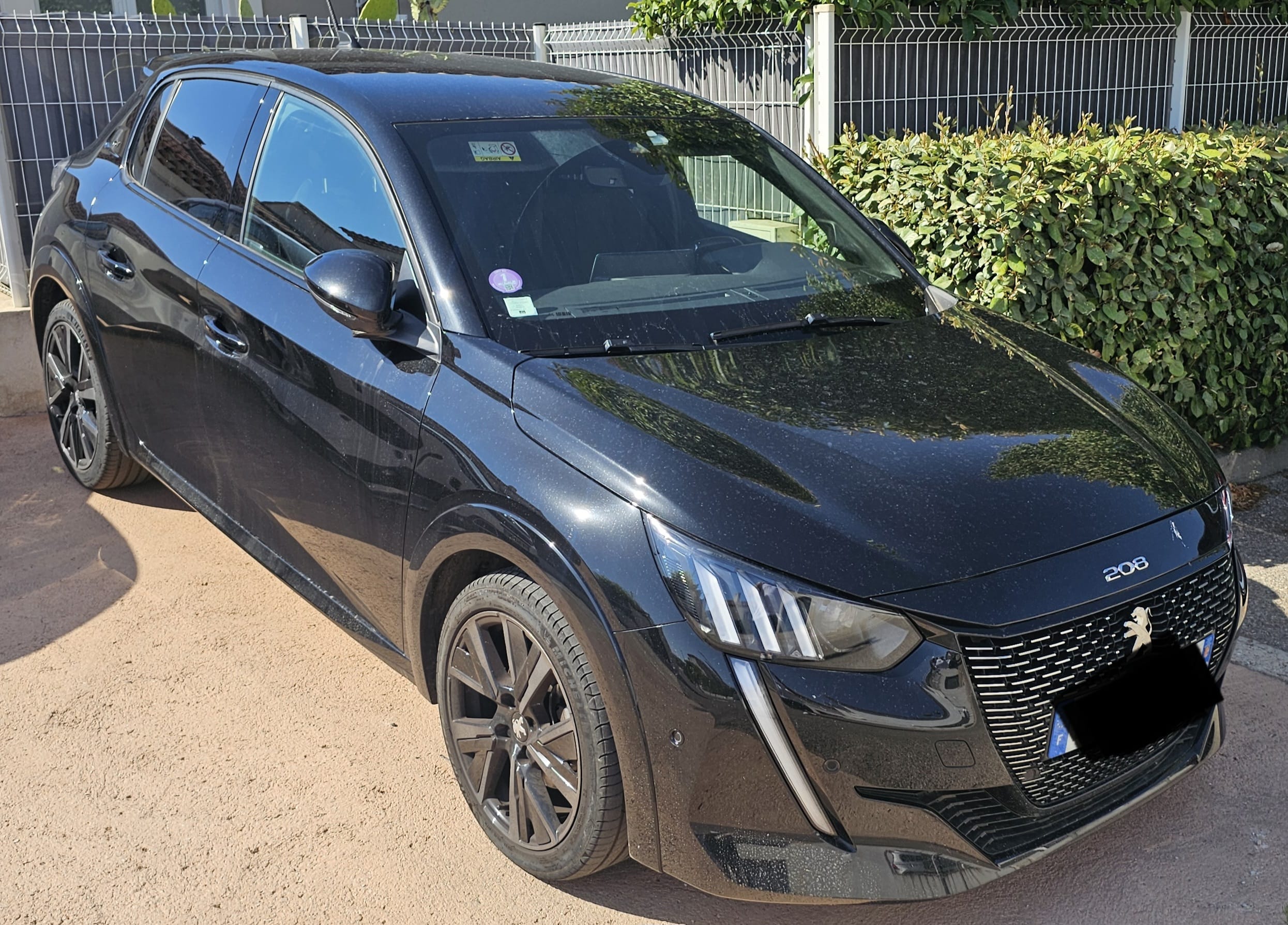 Peugeot 208 GT Line, 2023, Essence 95, automatique