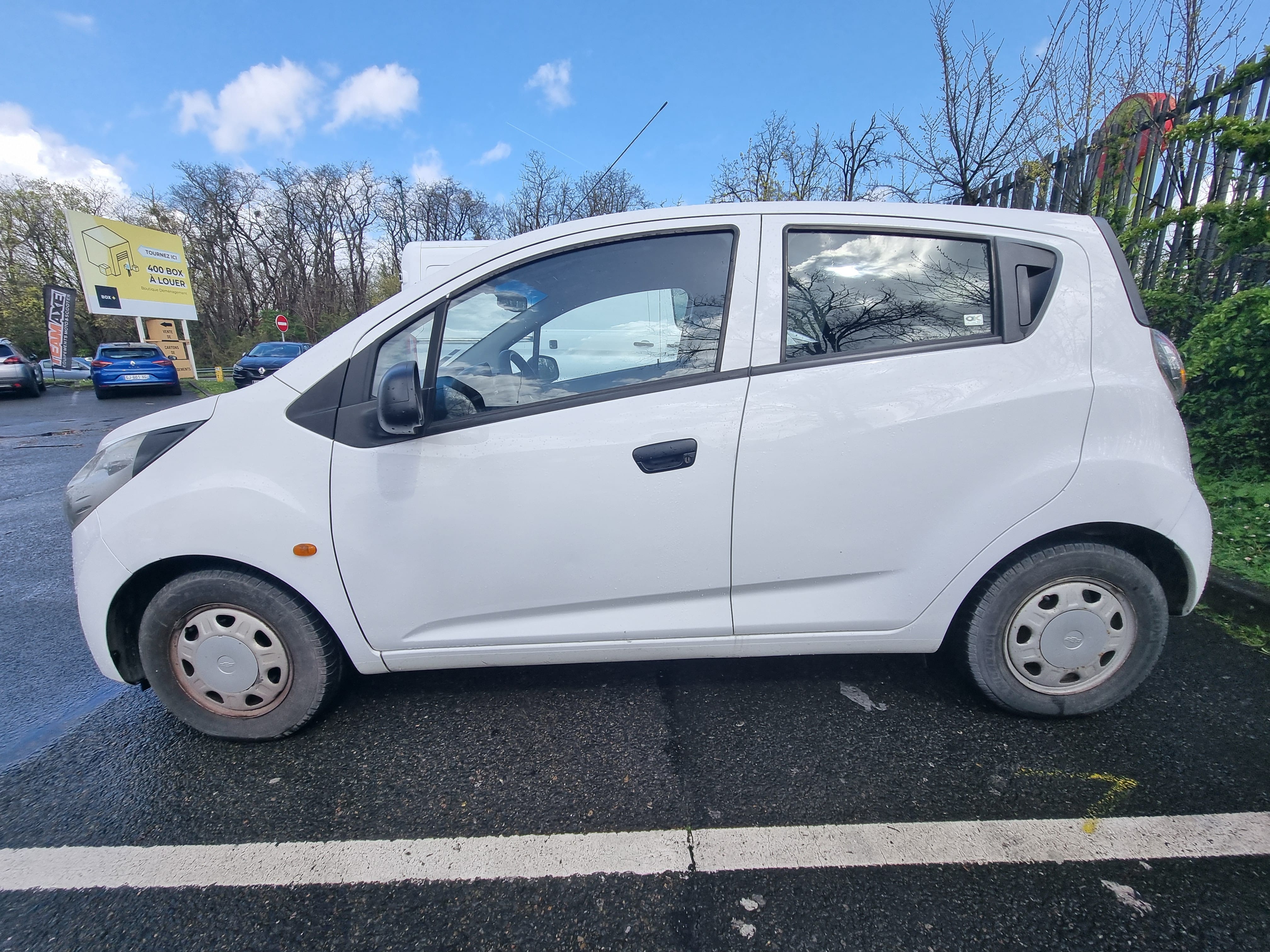 Chevrolet Spark, 2011, Essence 95