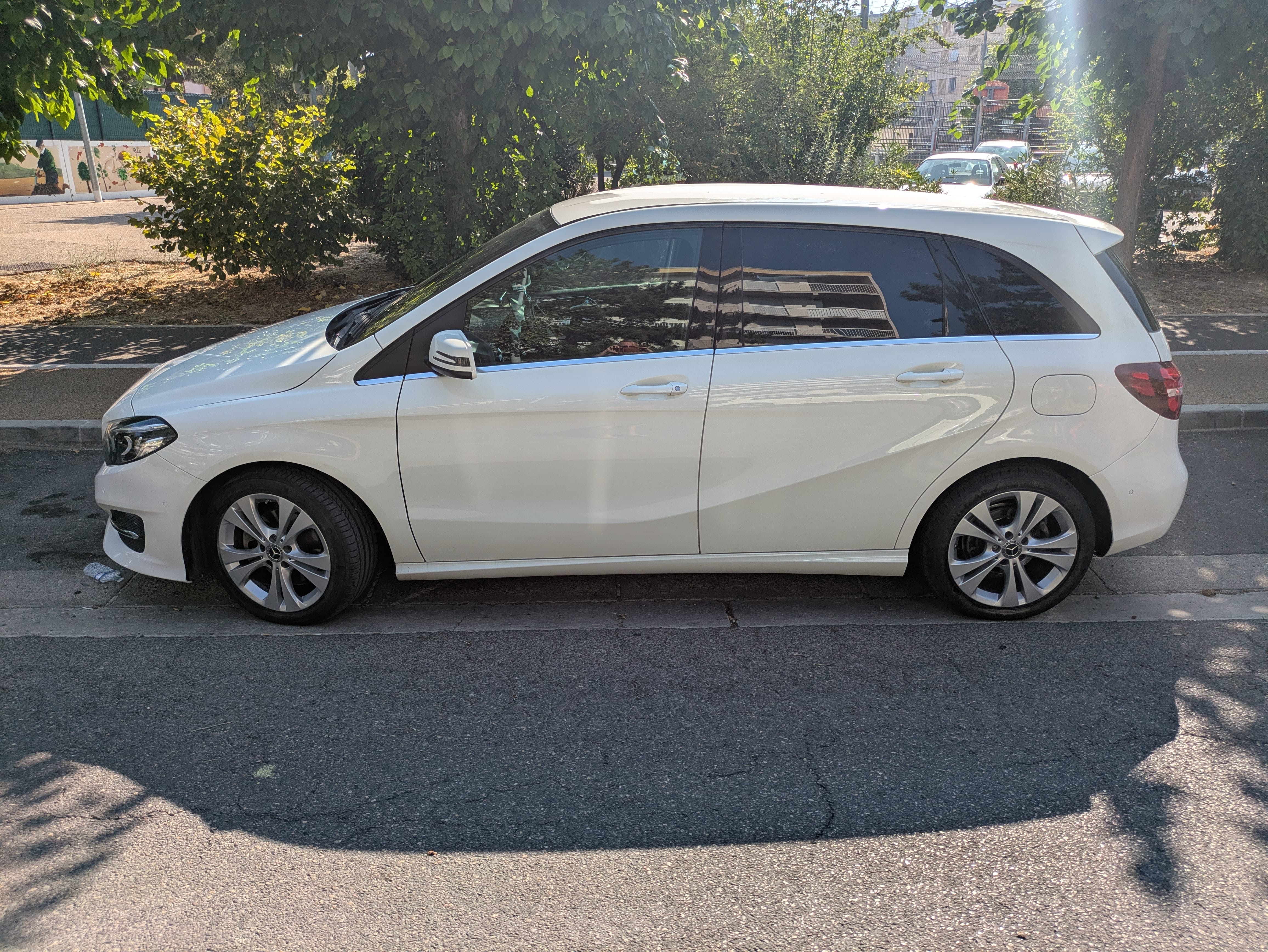 Mercedes-Benz Classe B avec Climatisation