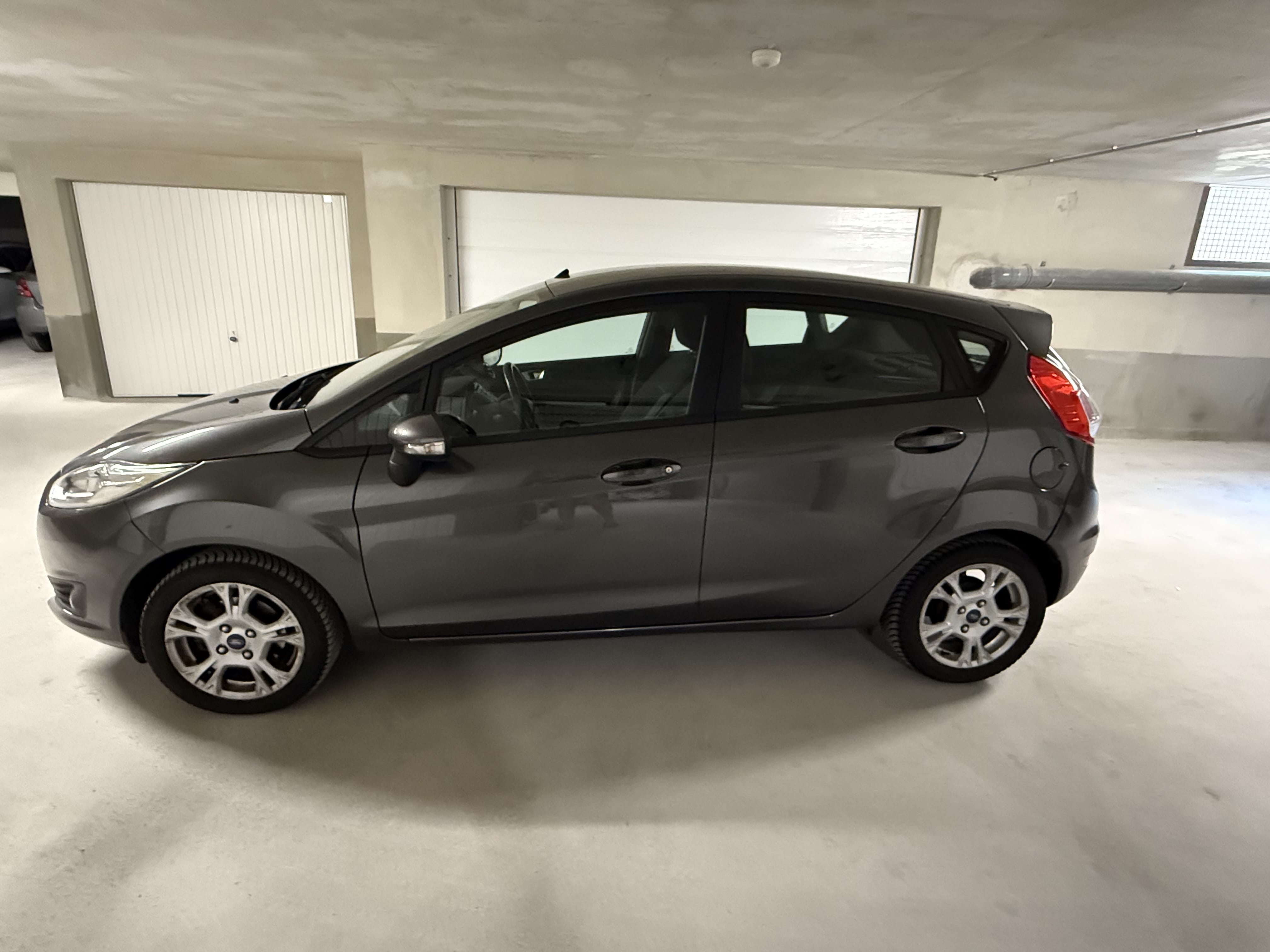 Ford Fiesta avec Climatisation