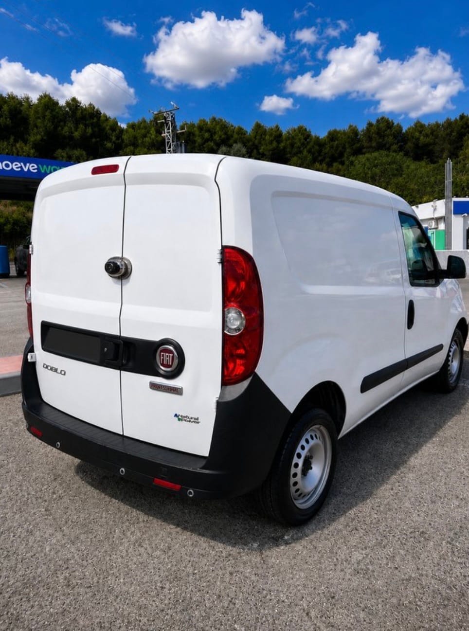 Fiat Doblo Cargo 1.4 GNC con Audio Bluetooth
