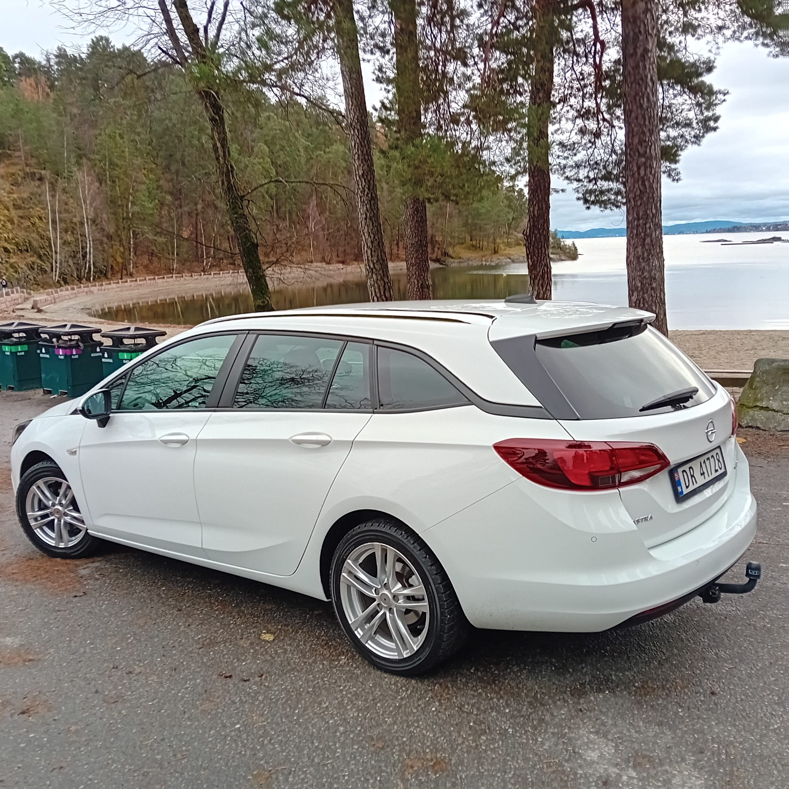 Opel Astra Stasjonsvogn Sports Tourer 1,4 Turbo 150hk Innovation aut mit Klimaanlage