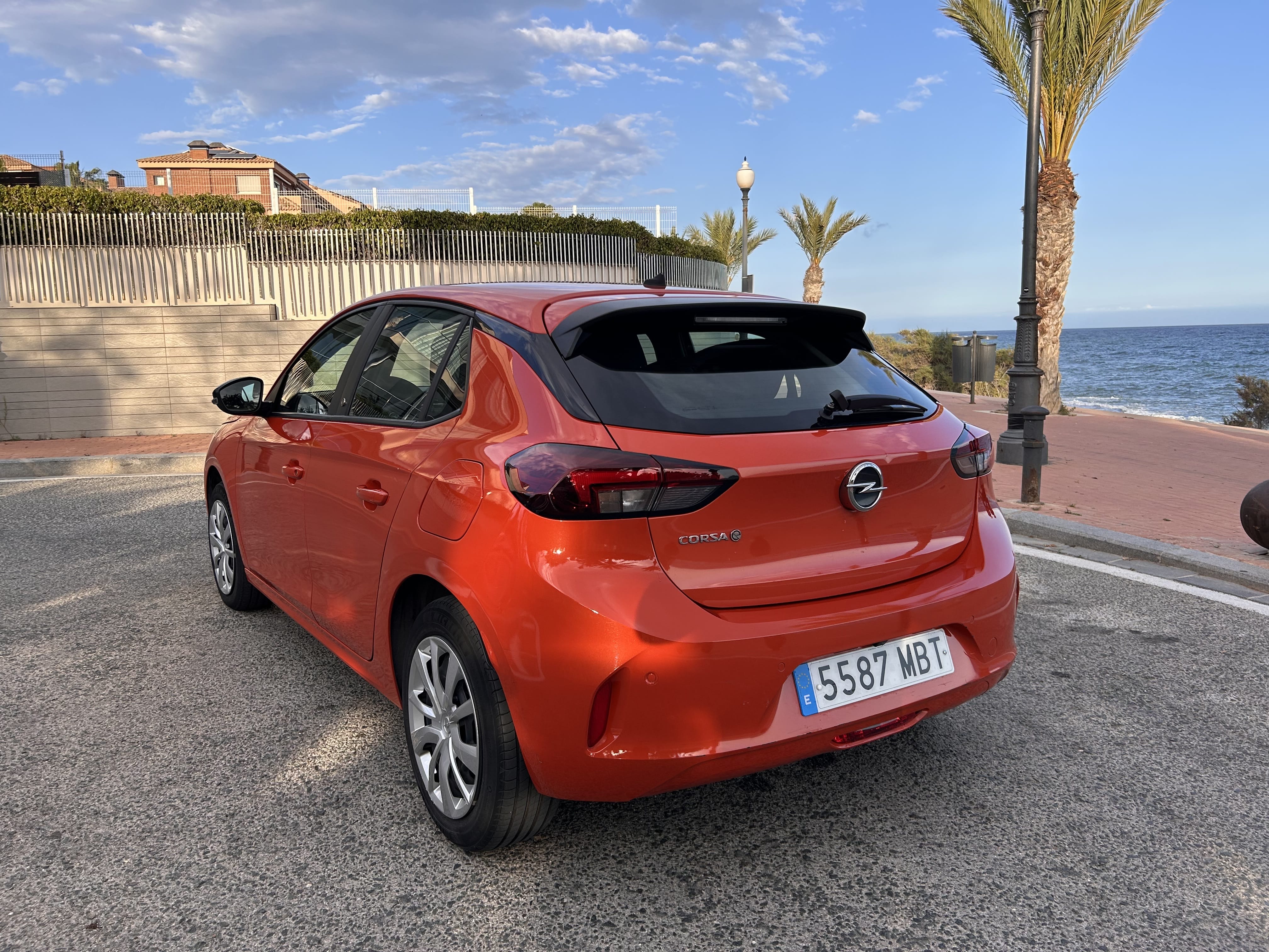 Opel Corsa-E con Cámara de marcha atrás