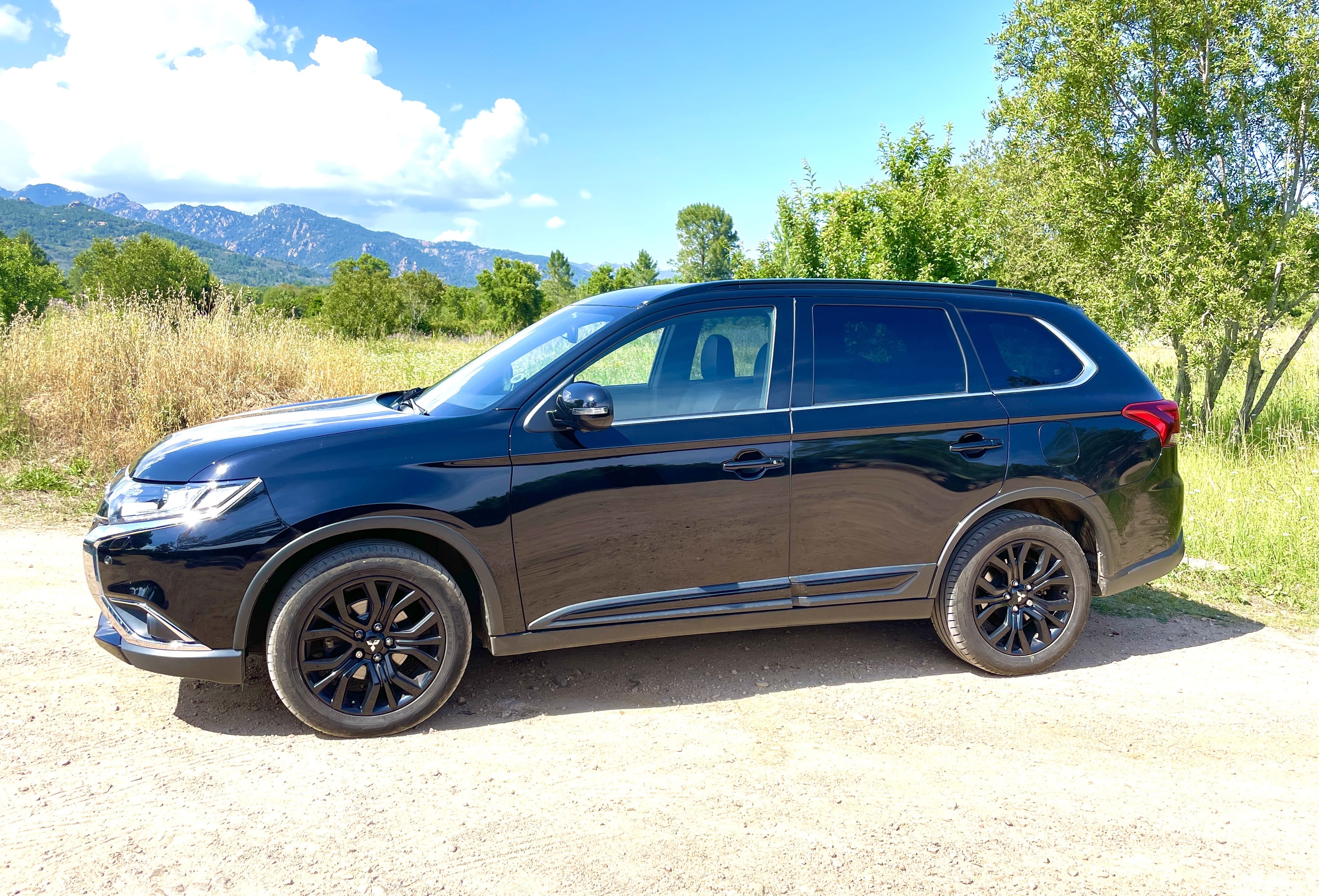 Mitsubishi Outlander 2.2 DID Black Collection avec Climatisation