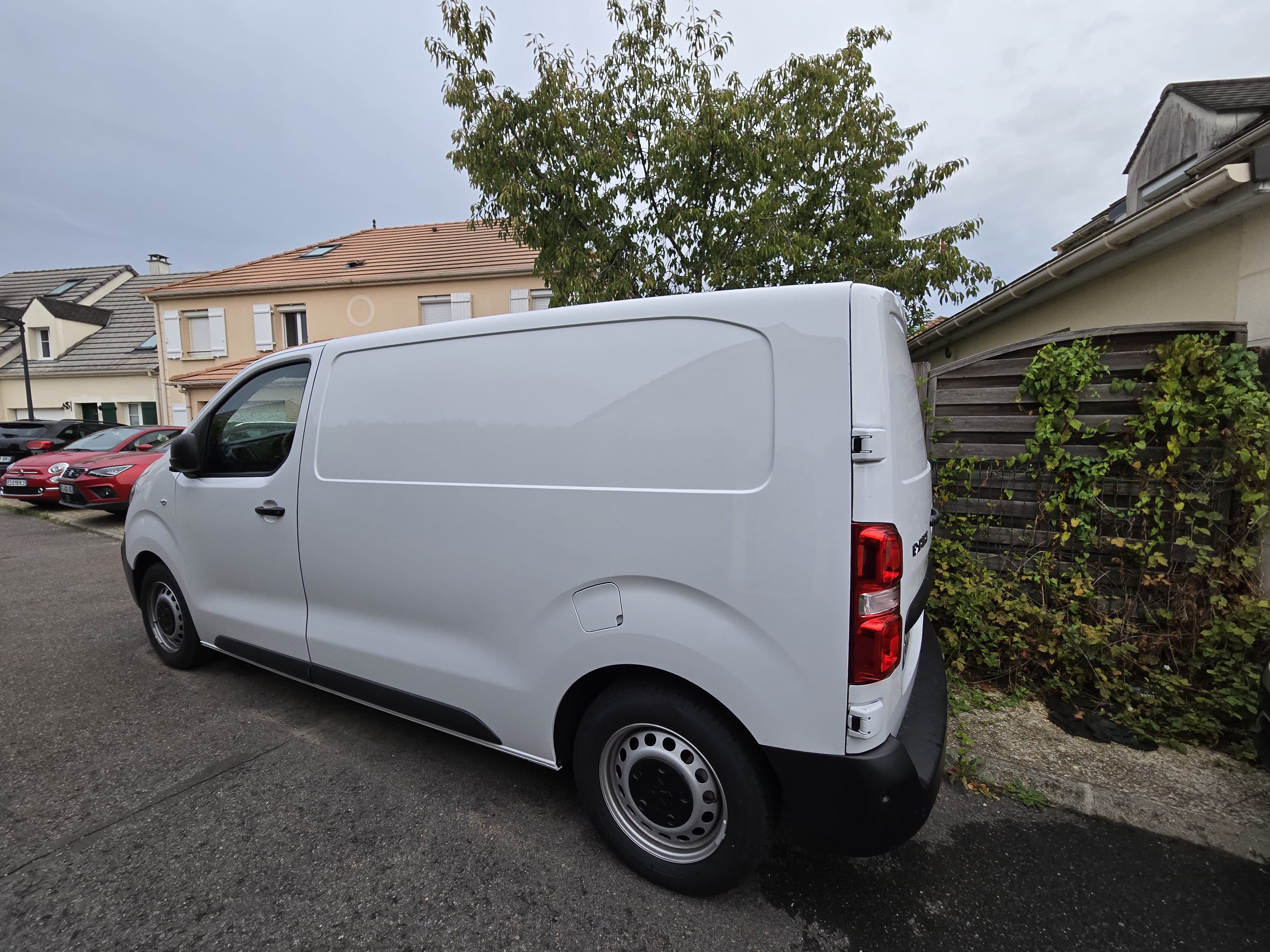 Peugeot Expert avec GPS