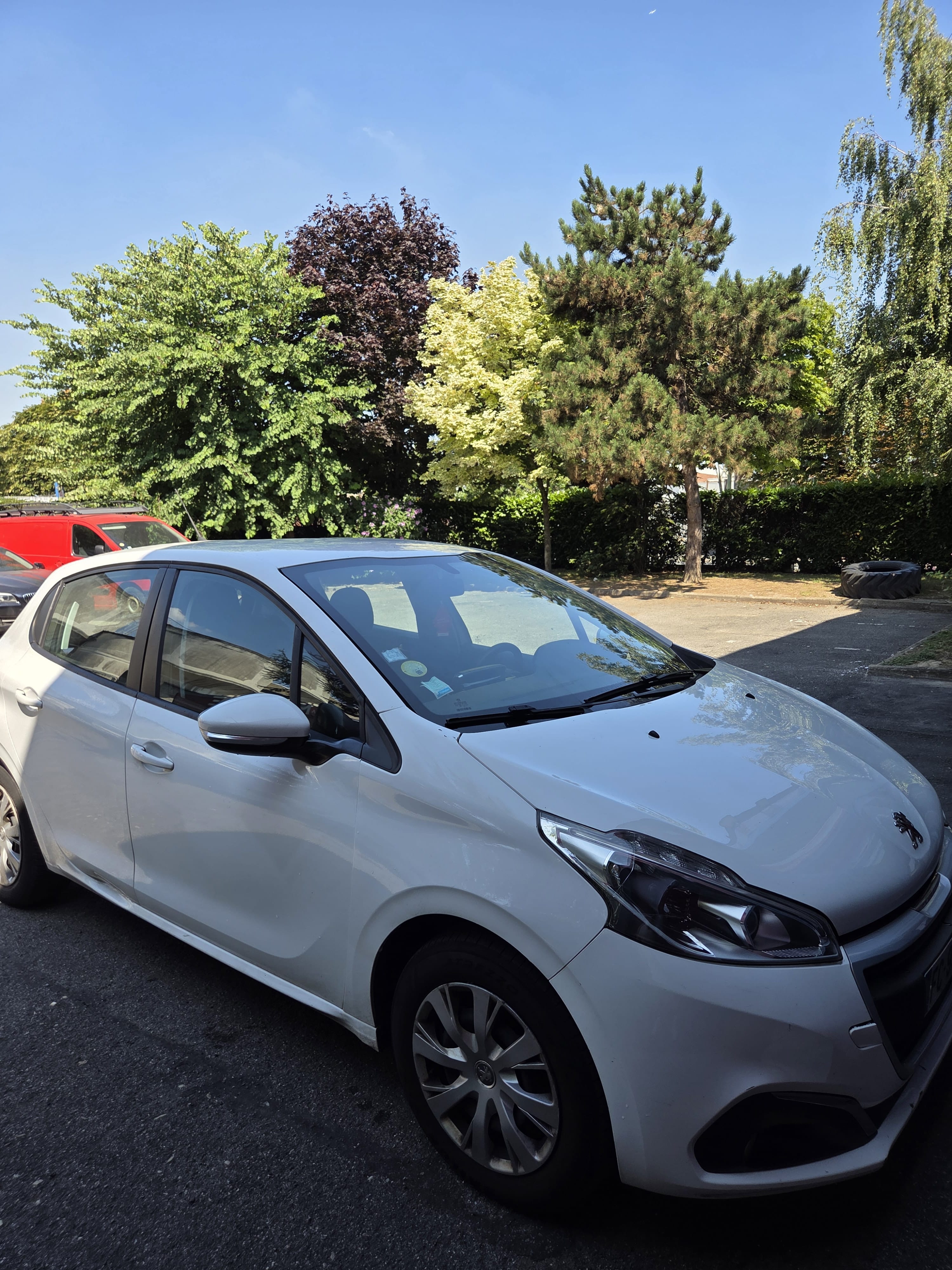 Peugeot 208 Société avec Climatisation