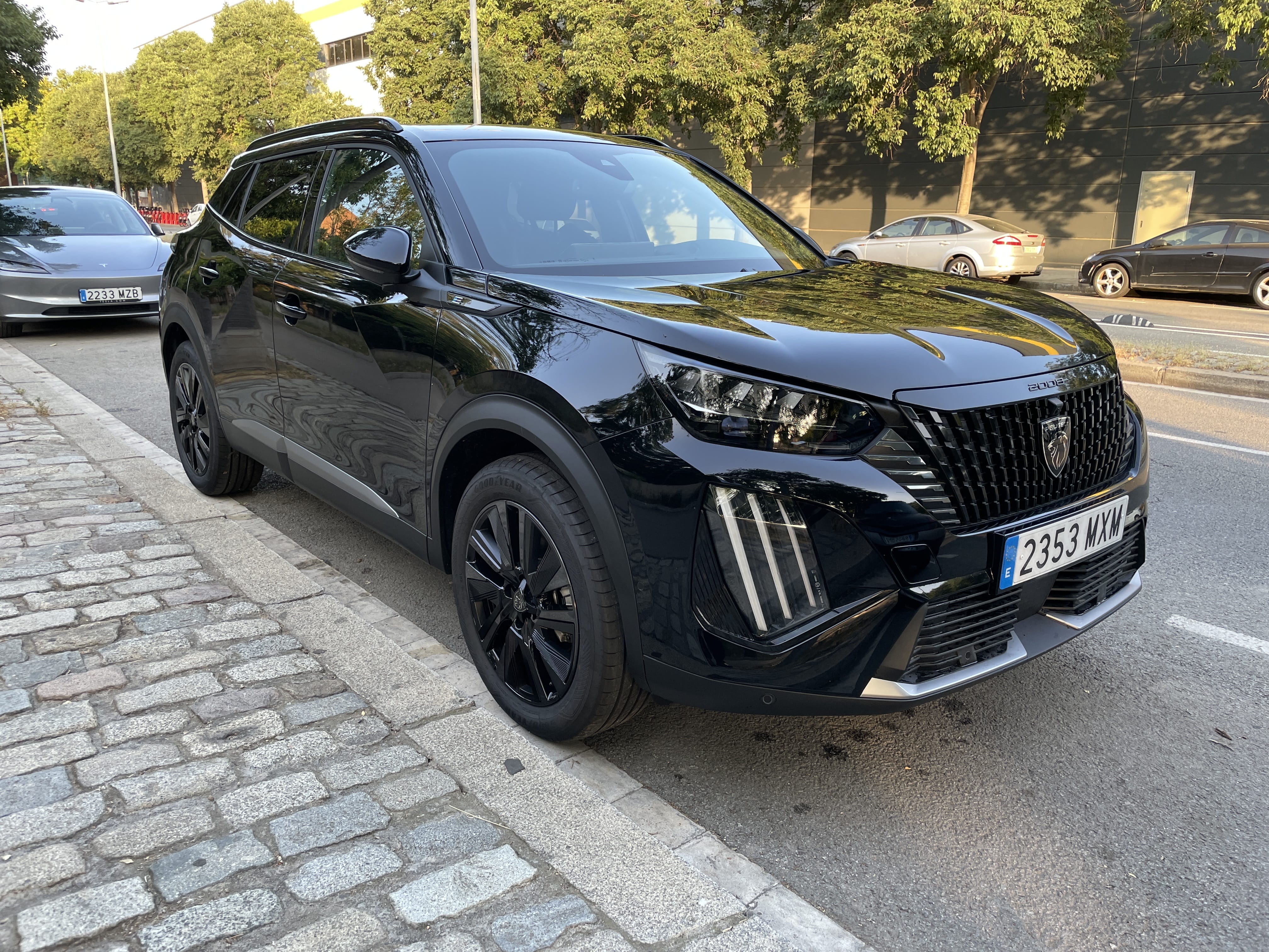 Peugeot e-2008, 2024, Eléctrico, Automático