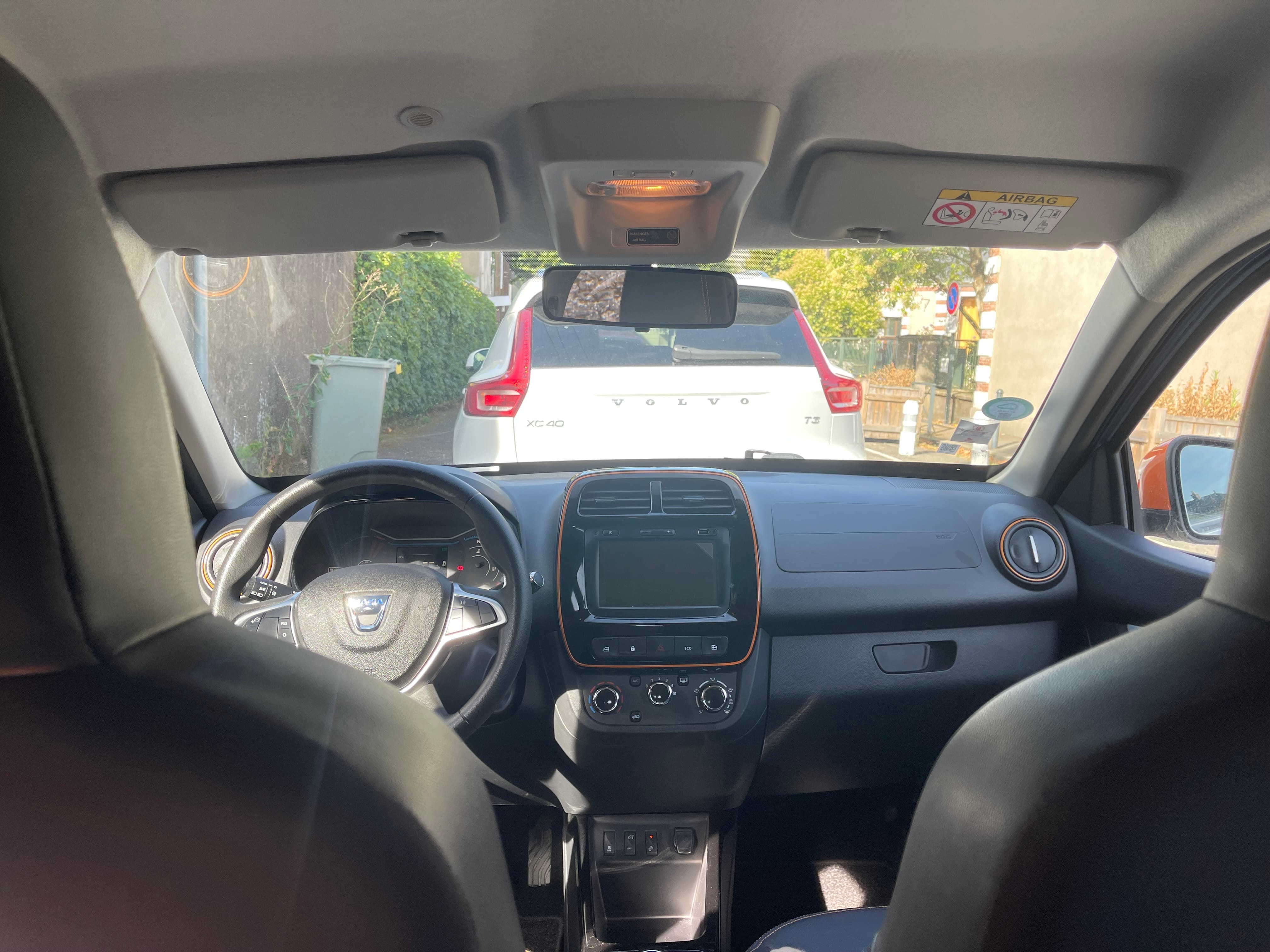 Dacia Spring avec GPS