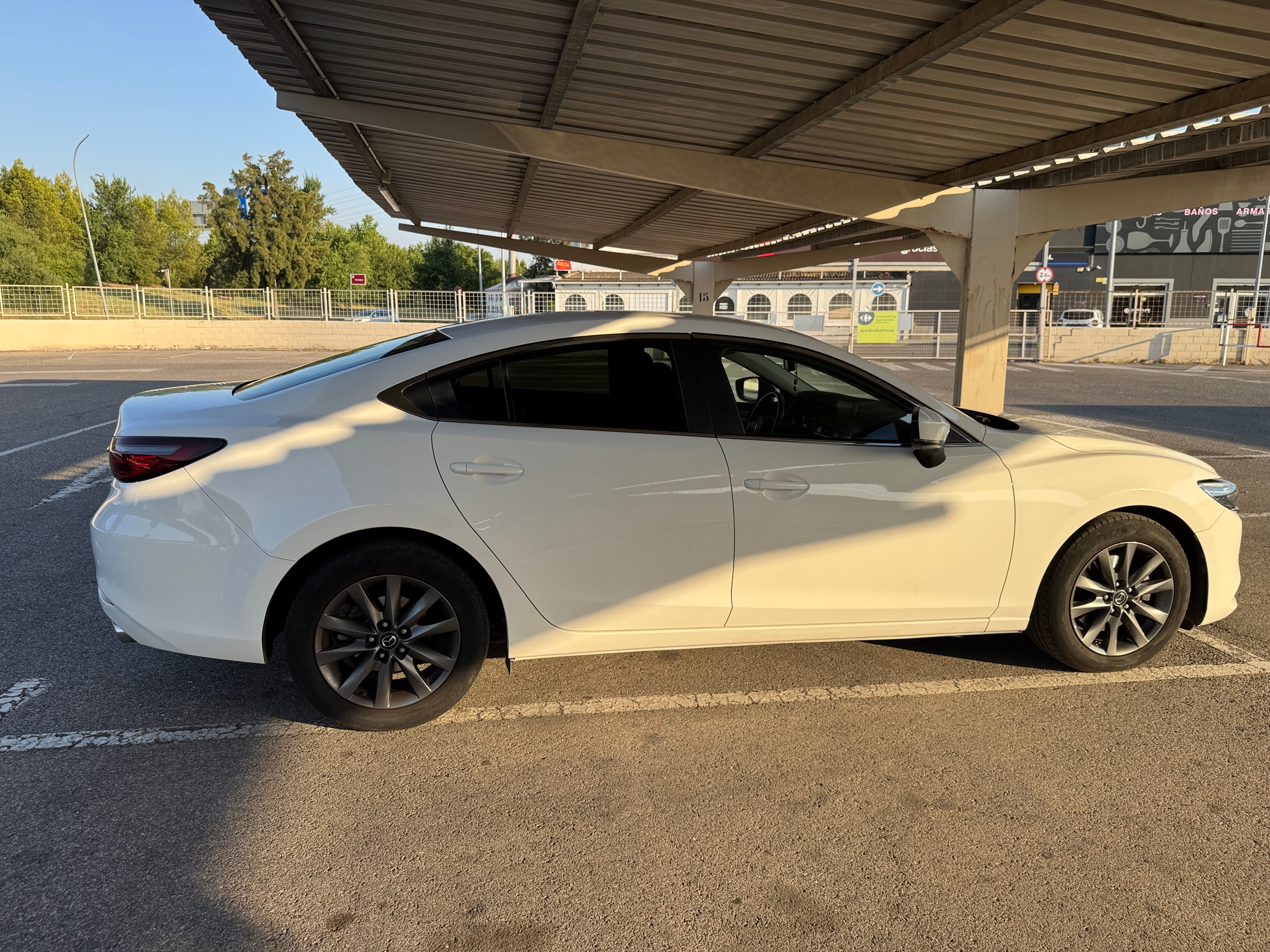 Mazda 6 2.2 con Aire acondicionado