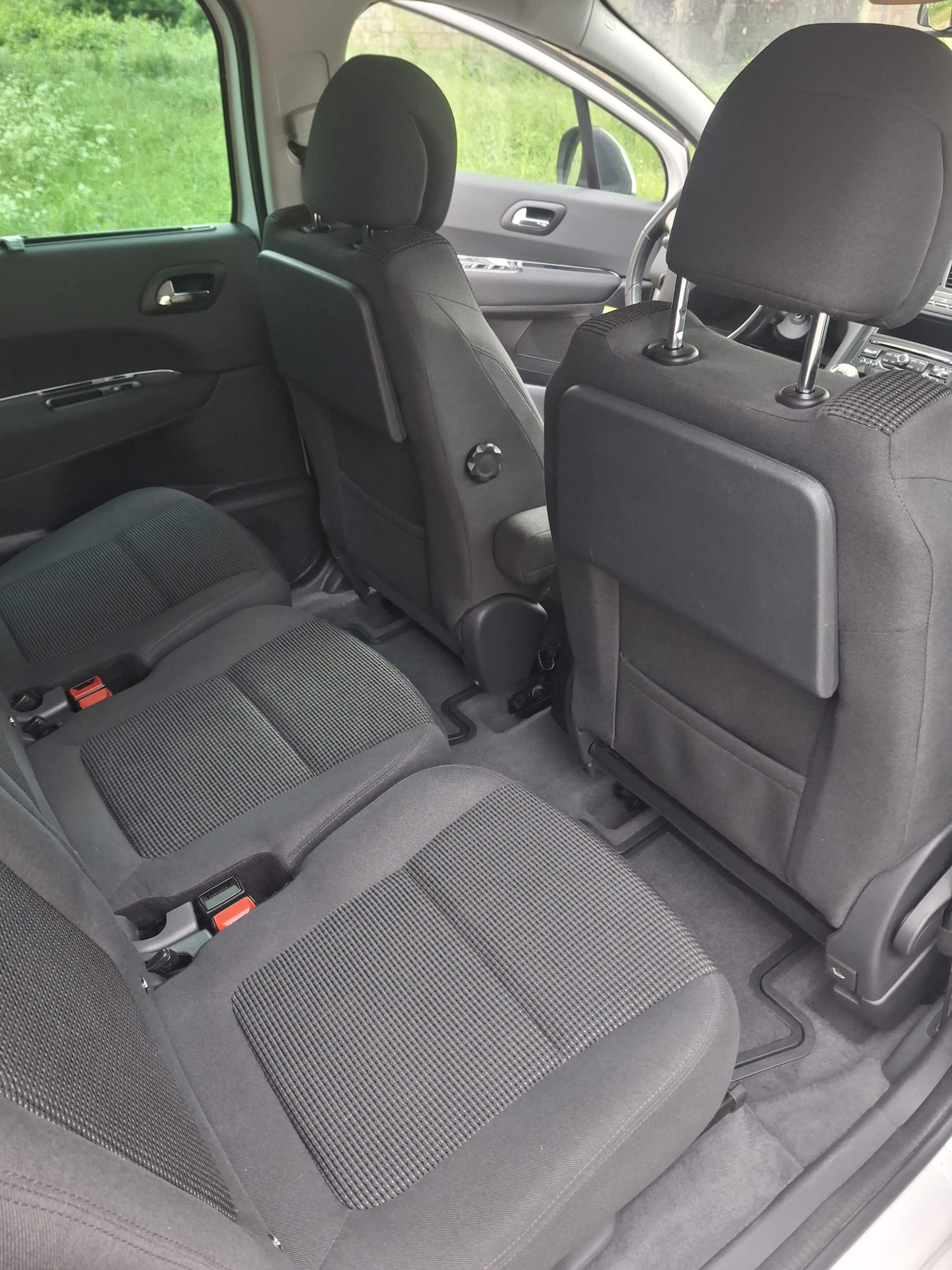 Peugeot 5008 2,0 HDI avec Audio Bluetooth