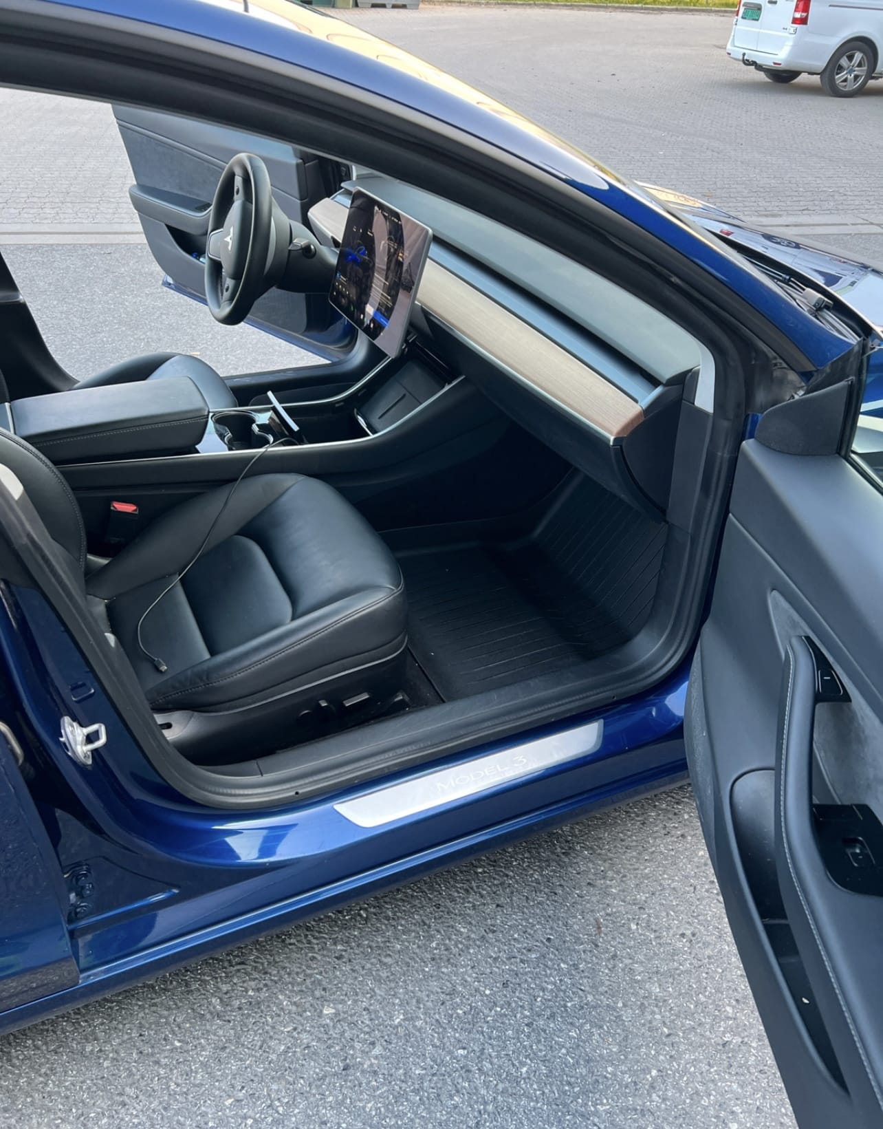 Tesla Model 3 Long Range met Dashcam