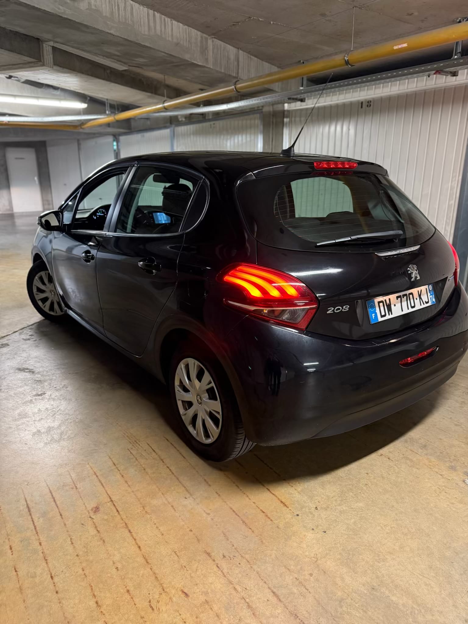 Peugeot 208 avec GPS