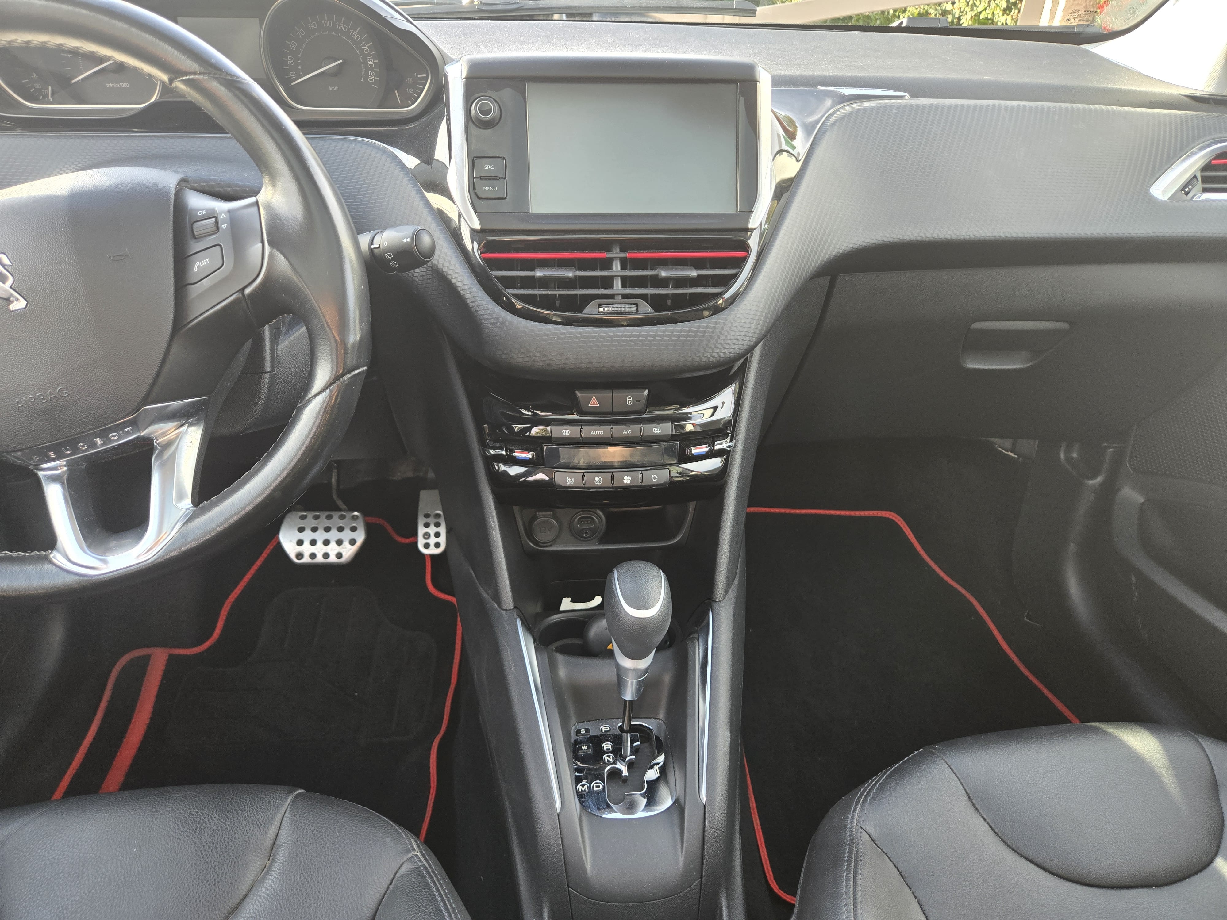 Peugeot 208 Boîte automatique