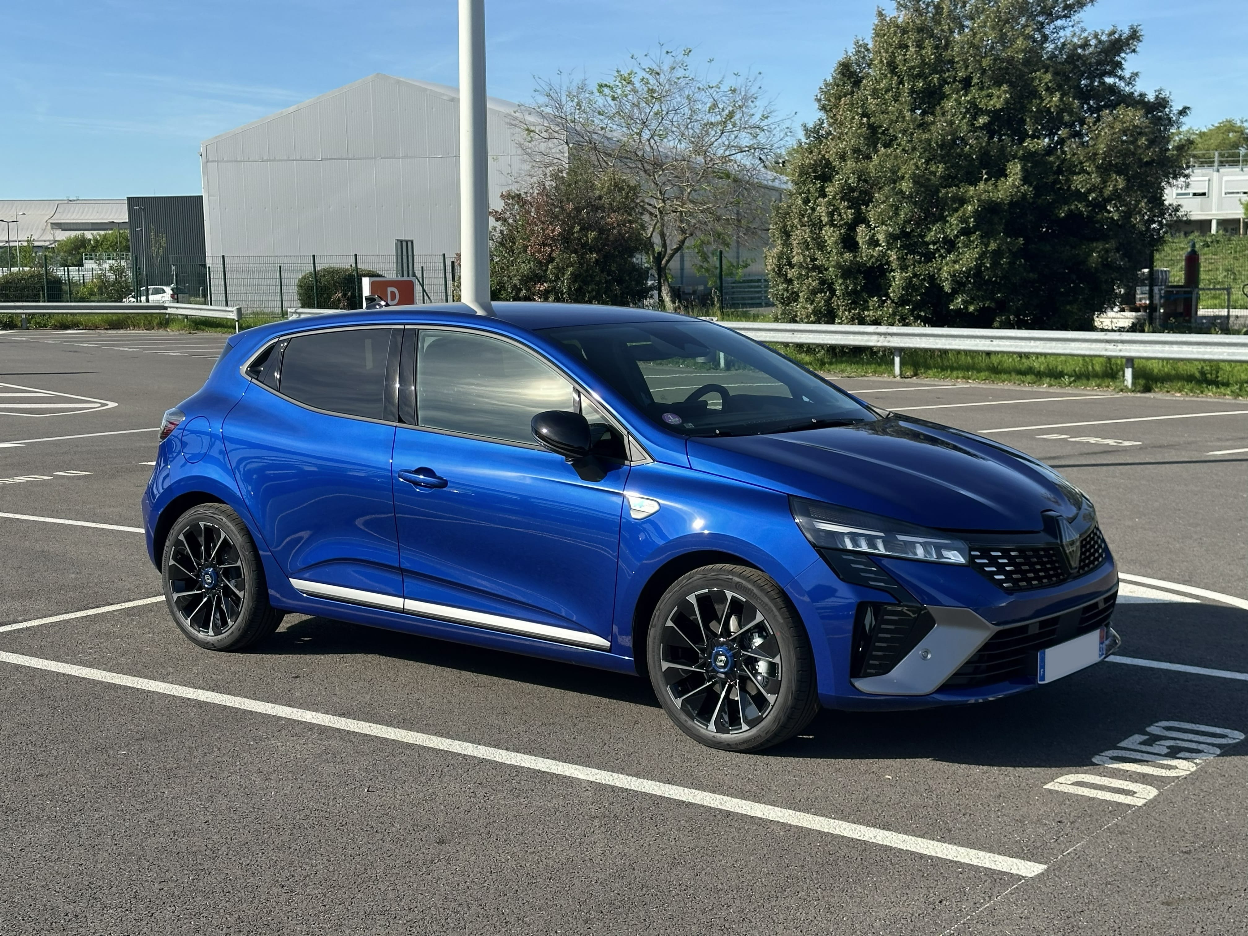 Renault Clio E-tech 145ch Esprit Alpine avec GPS
