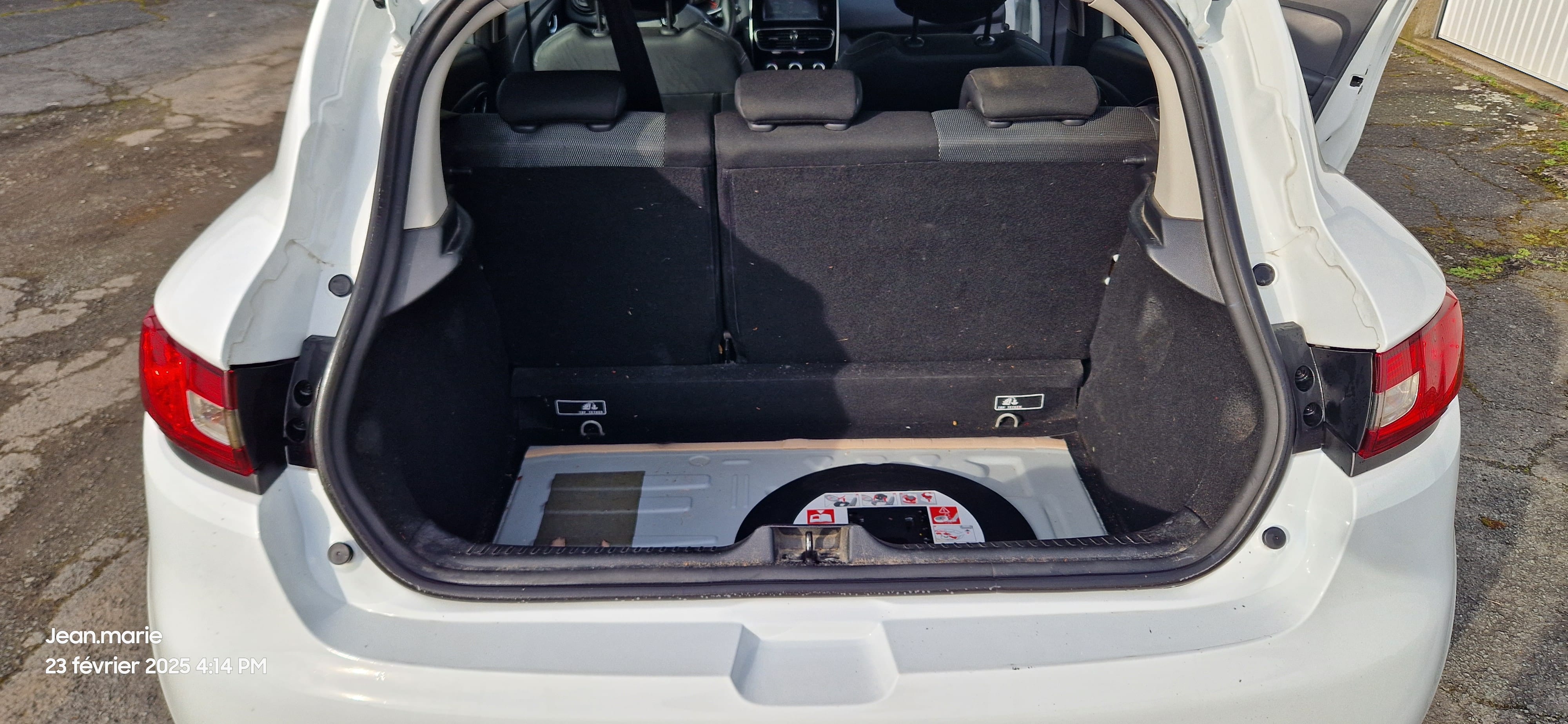 Renault Clio avec GPS