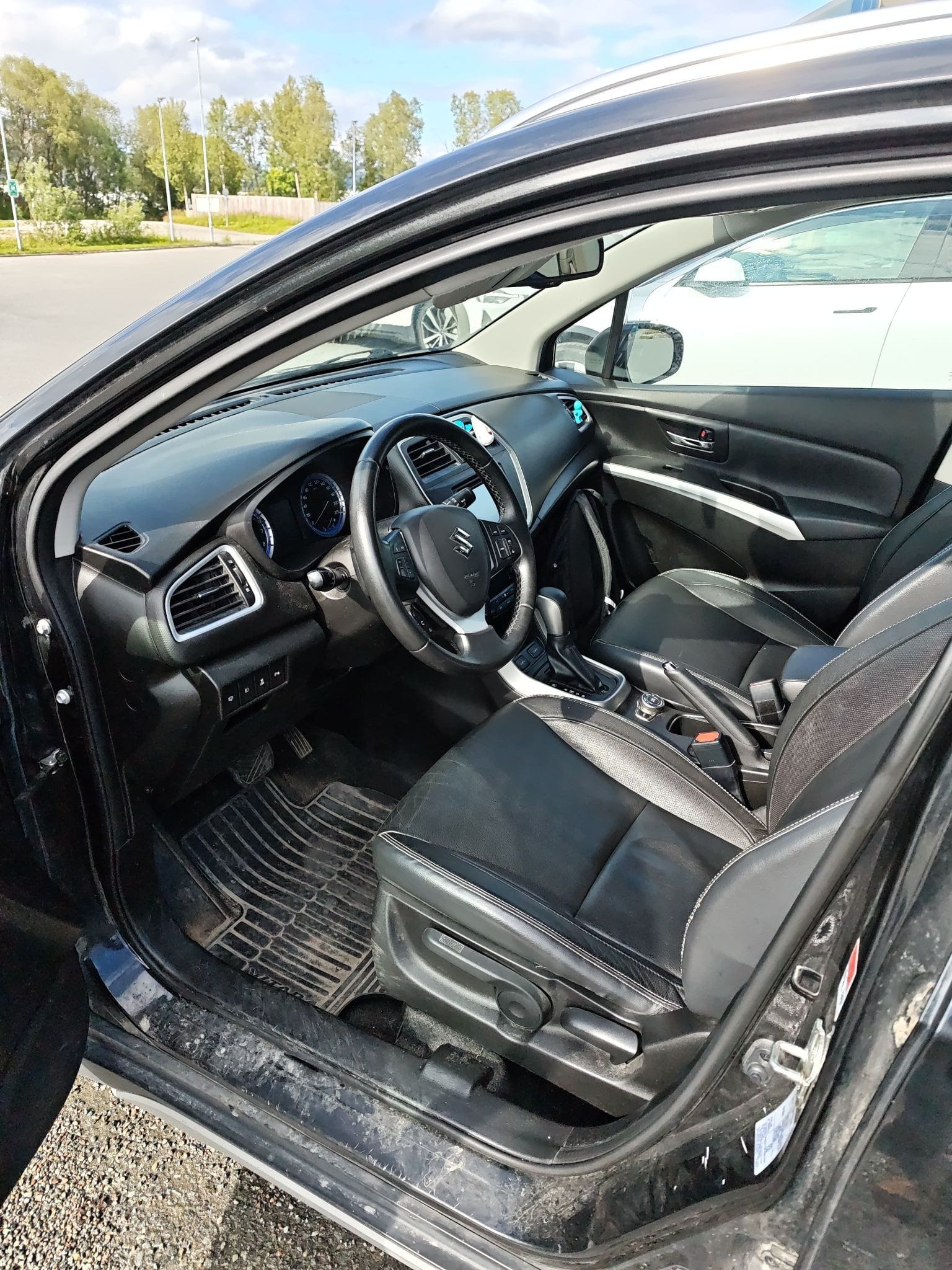 Suzuki SX4 S-Cross mit Navigationsgerät