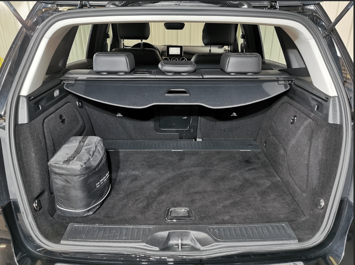 Mercedes Classe B avec Entrée audio / iPod