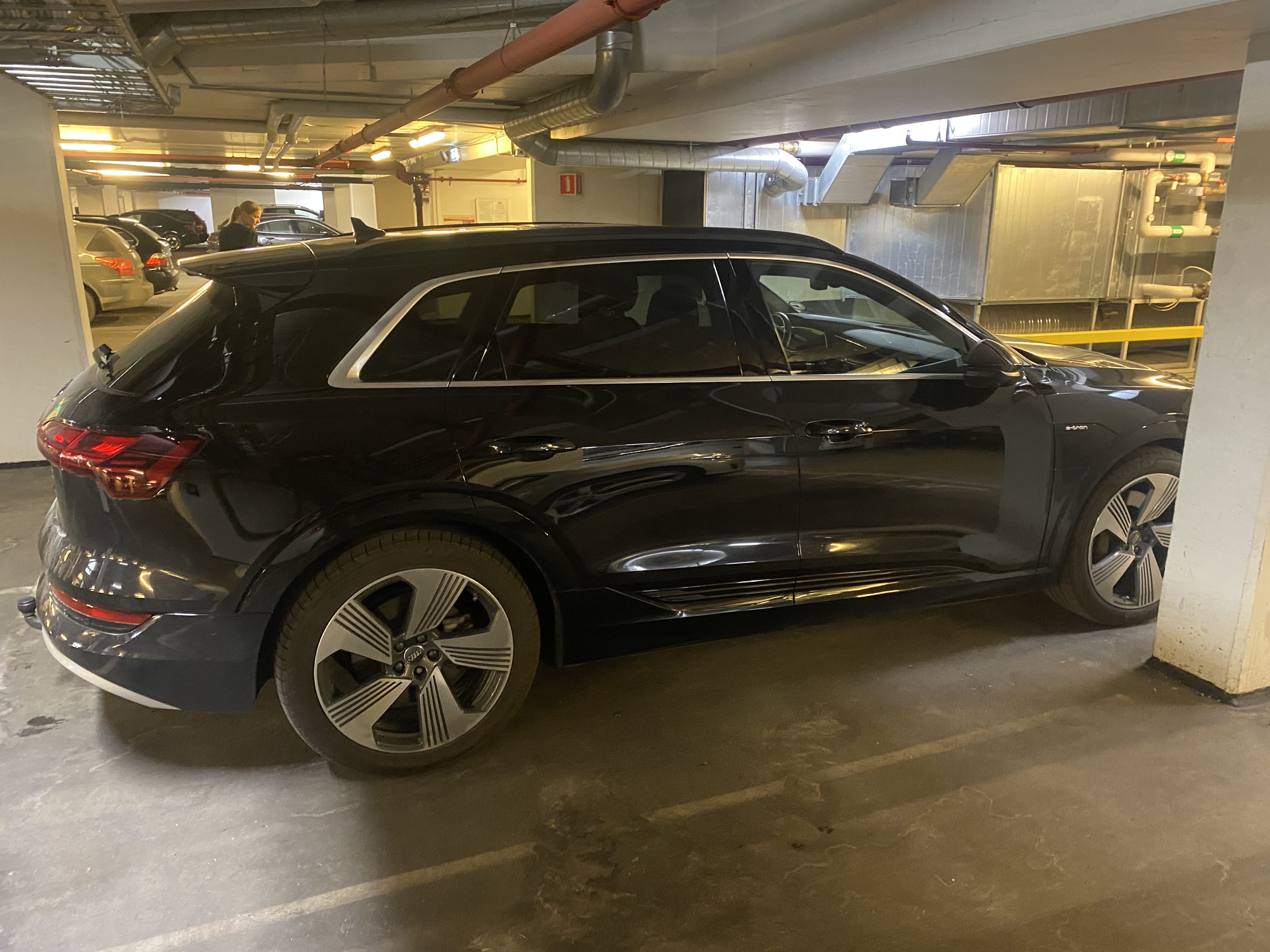 Audi e-tron 426HK med GPS