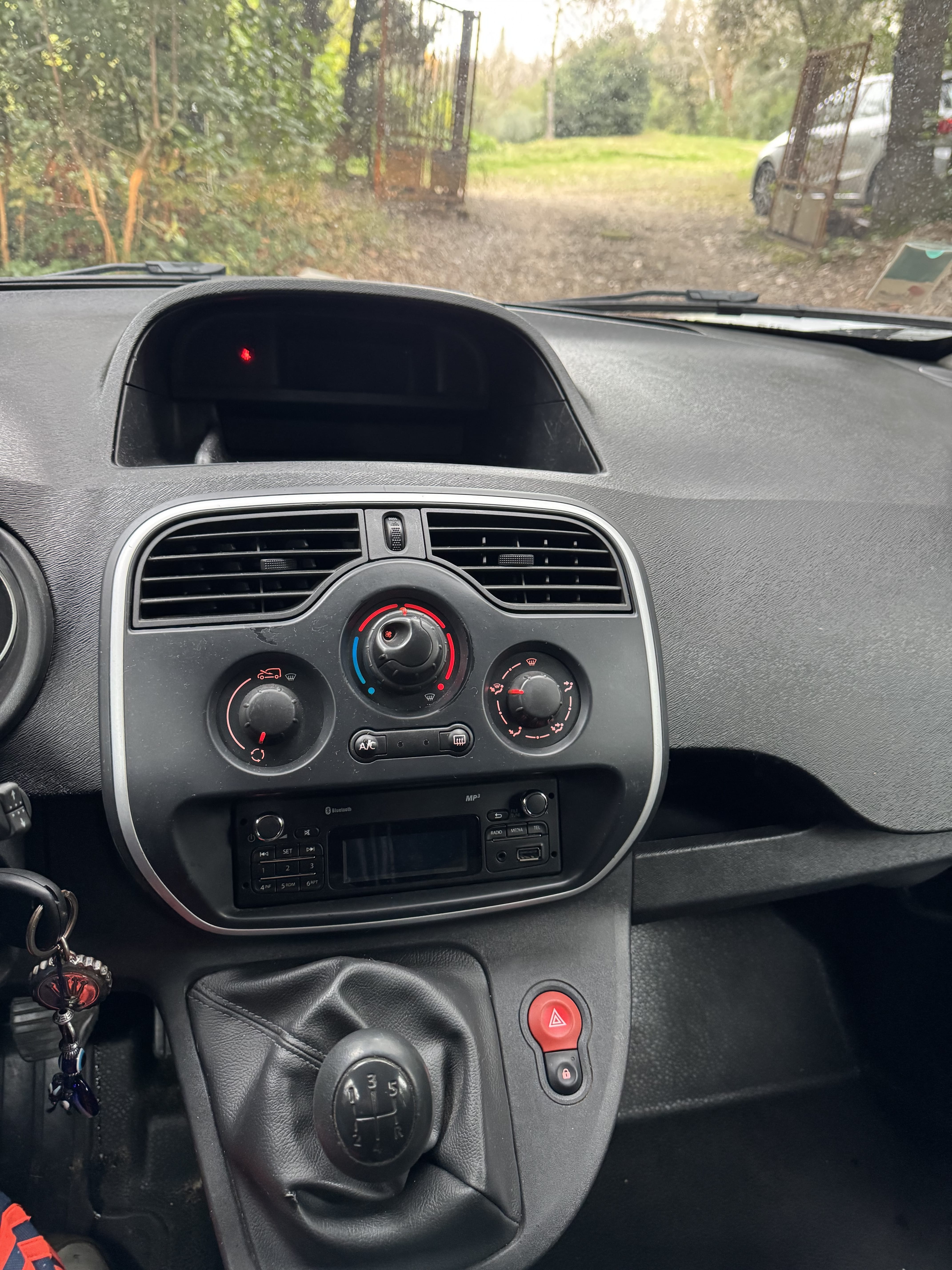 Renault Kangoo avec Entrée audio / iPod