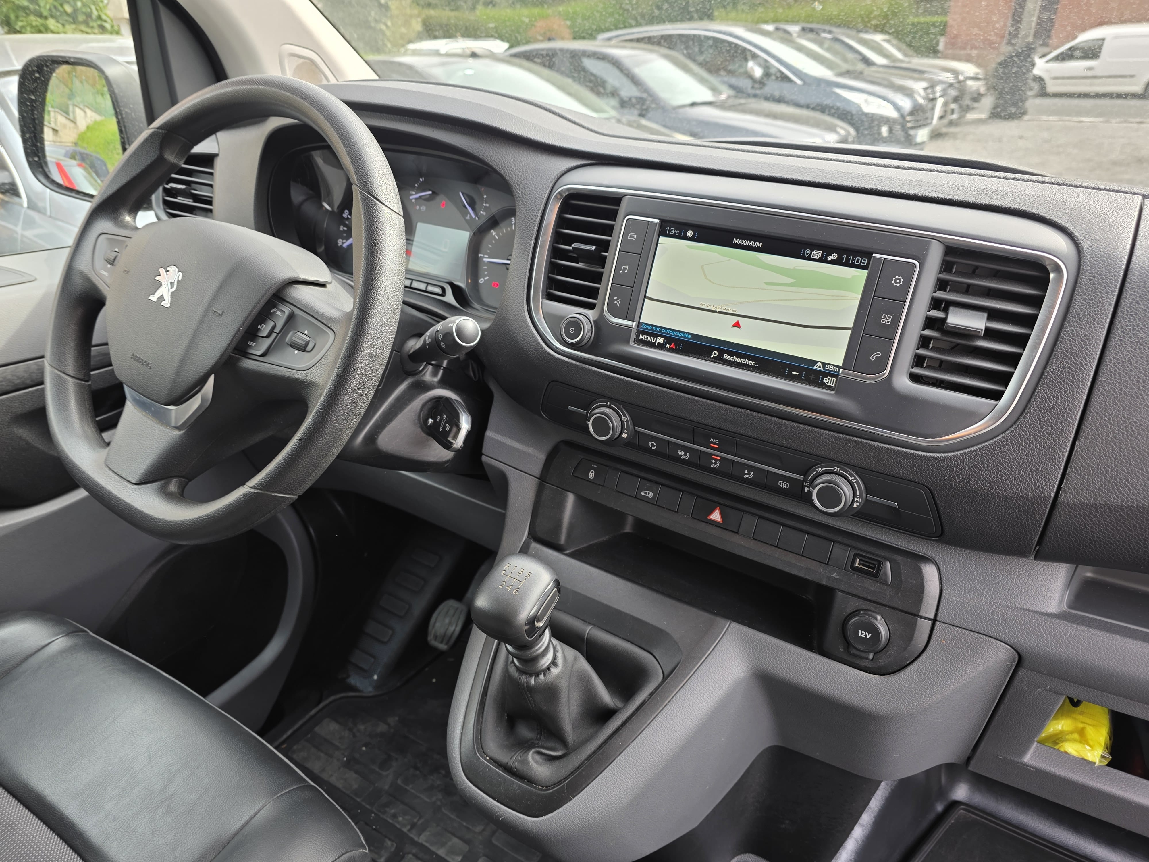 Peugeot Expert 2.0 HDi 120Ch met Audio- / iPod-ingang