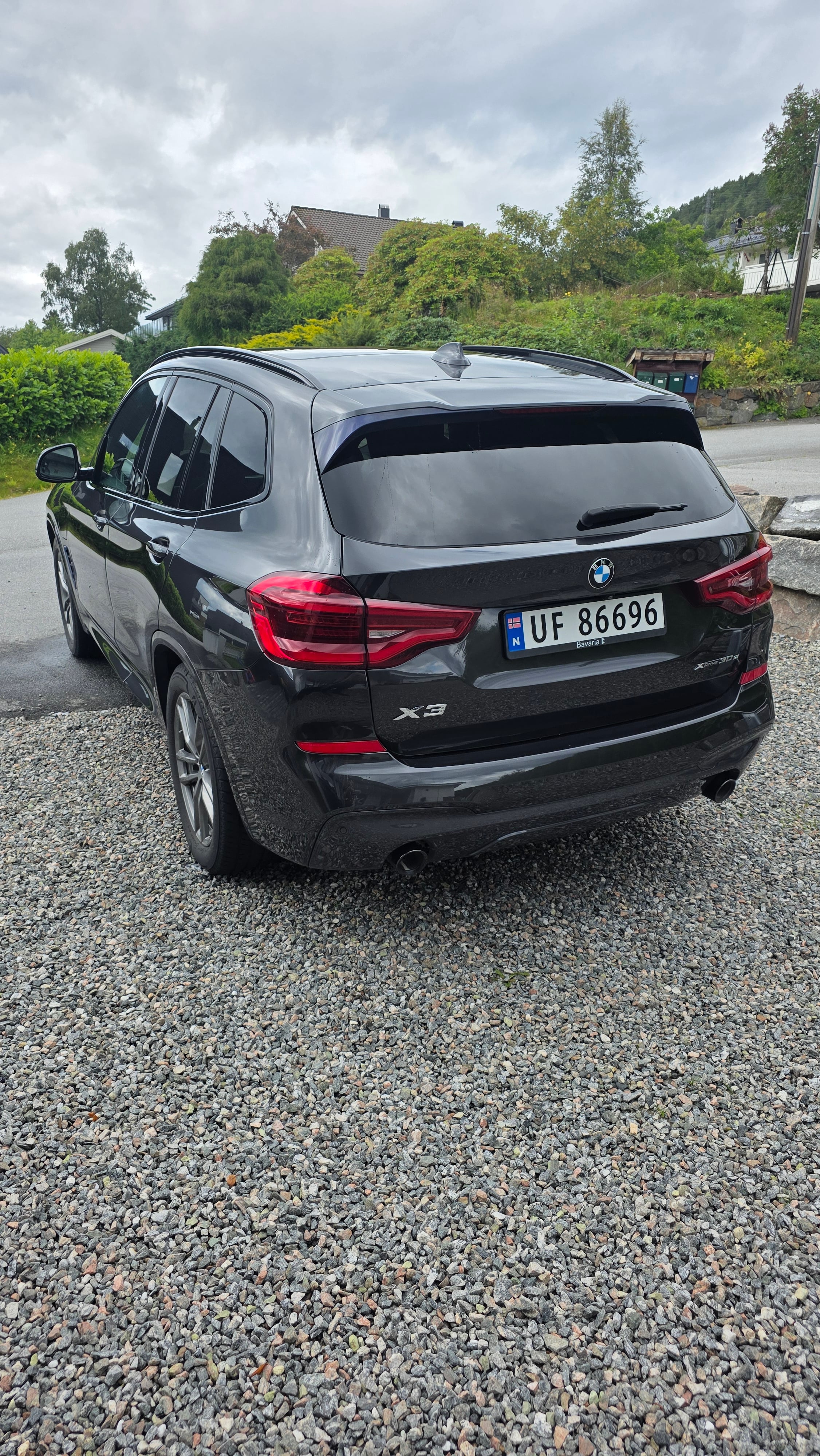 BMW X3 xDrive30e with Backup camera