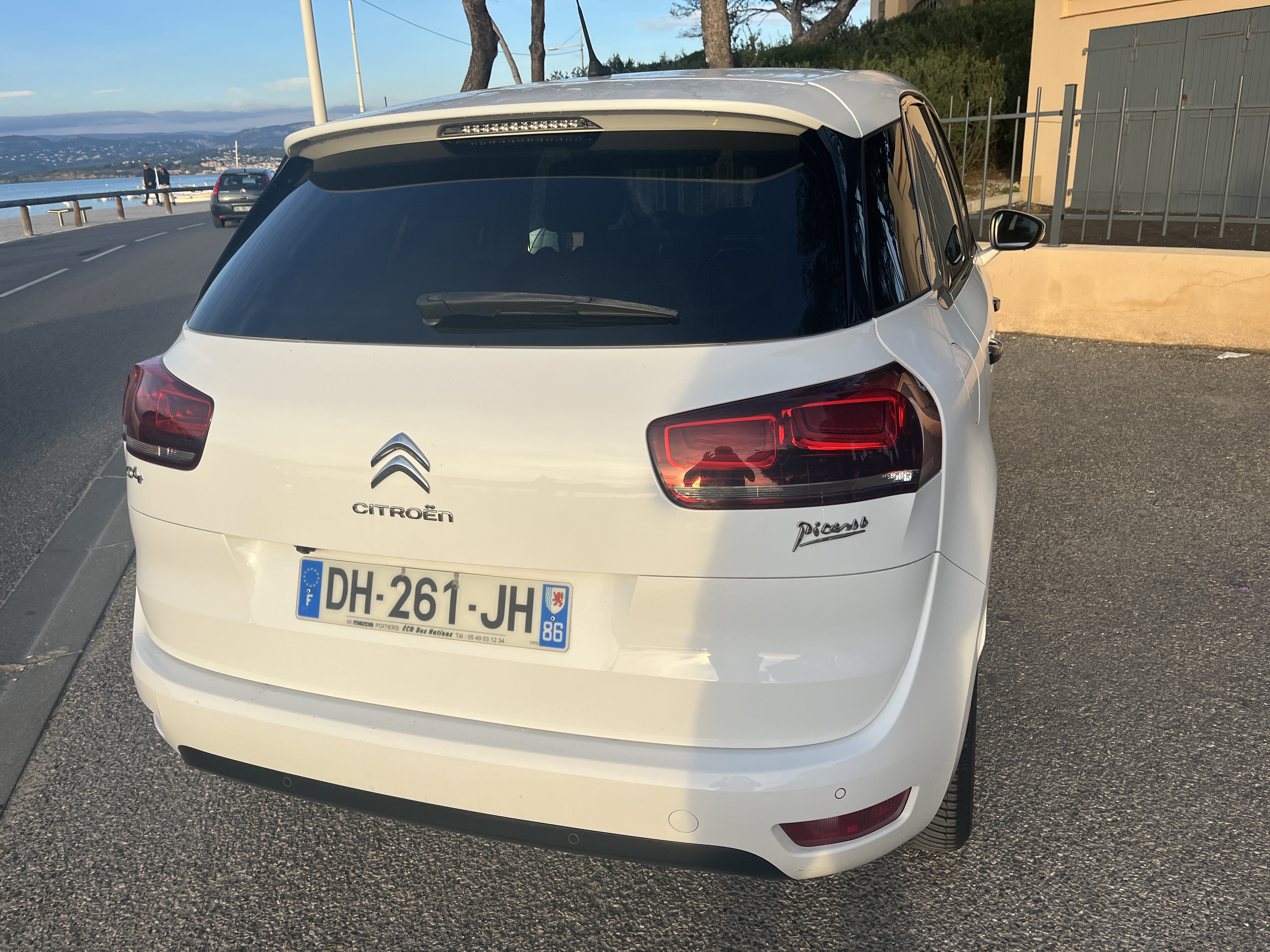 Citroen C4 1.6 HDI 115 ch , puissance fiscale 7 CV avec Régulateur de vitesse