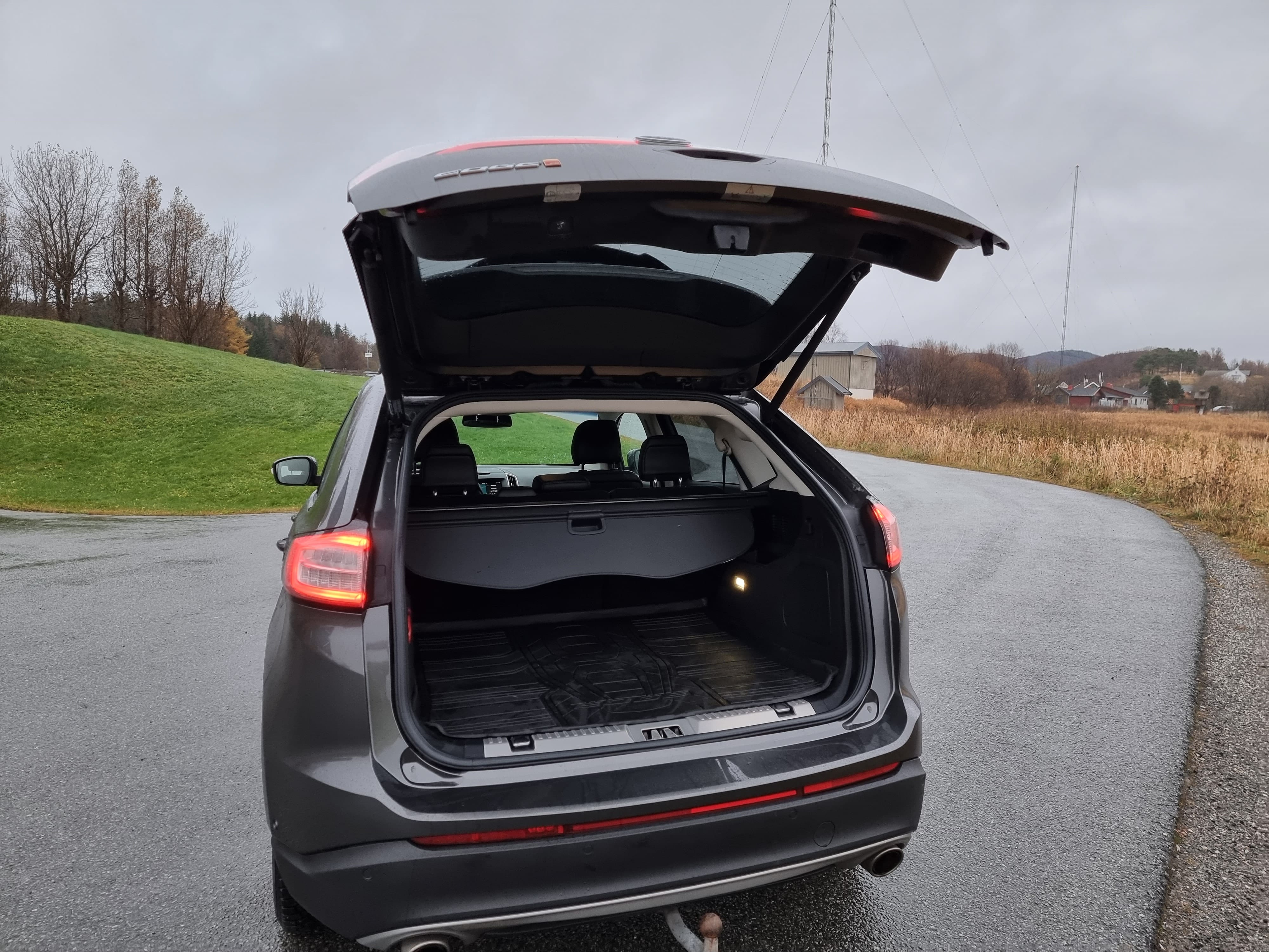 Ford Edge med Cruisekontroll