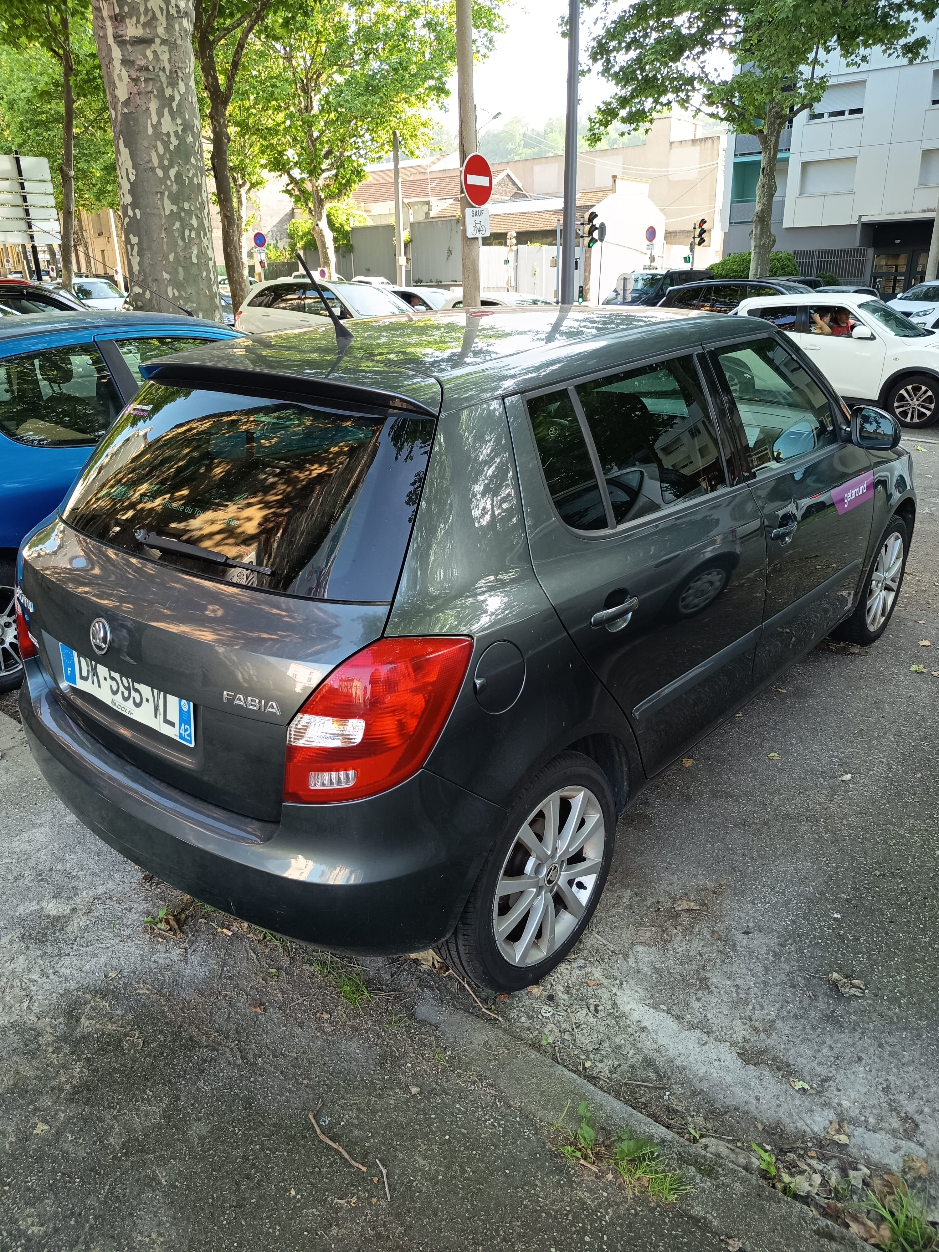 Skoda Fabia 1.6 TDI connecté 24/24 avec Régulateur de vitesse
