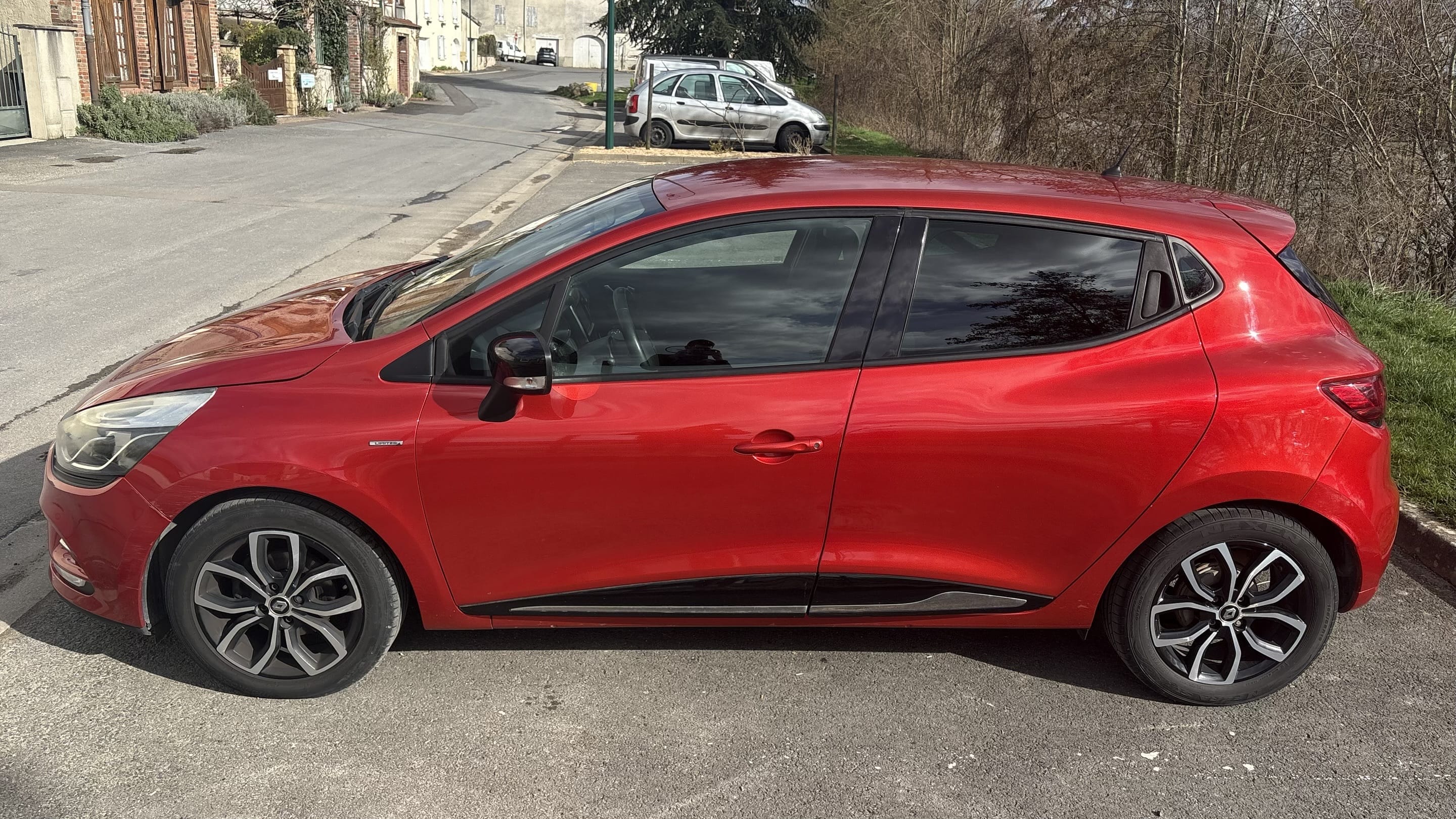 Renault Clio avec Climatisation