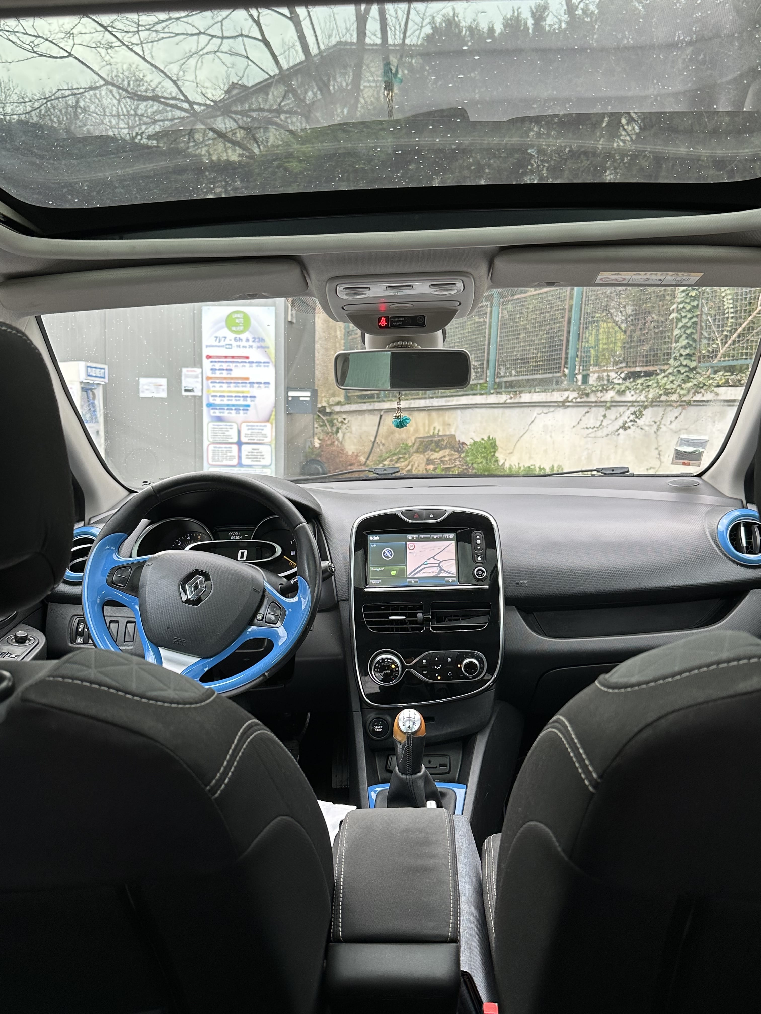 Renault Clio avec GPS