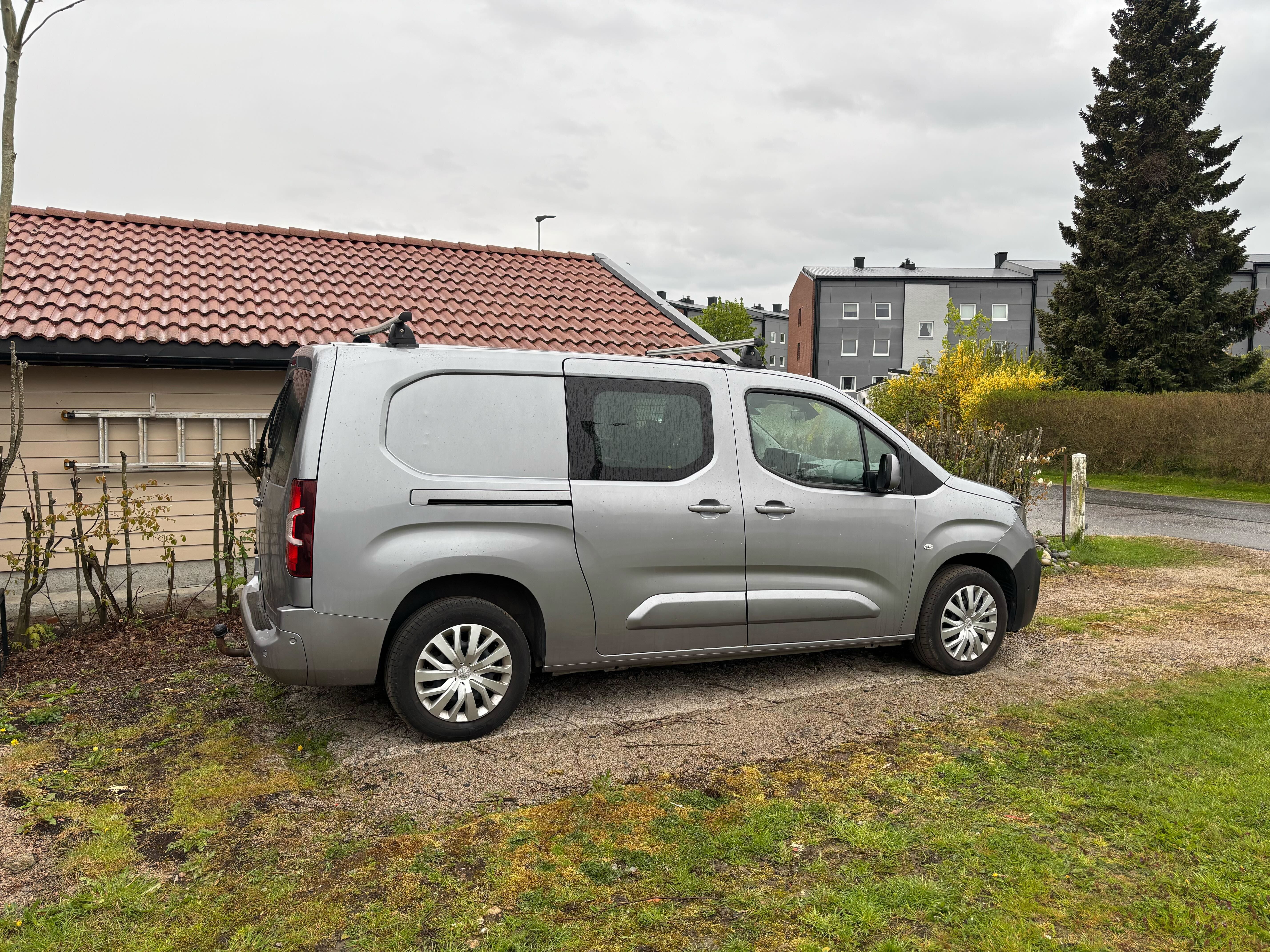 Peugeot Partner Mester L2 Diesel med Tilhengerfeste