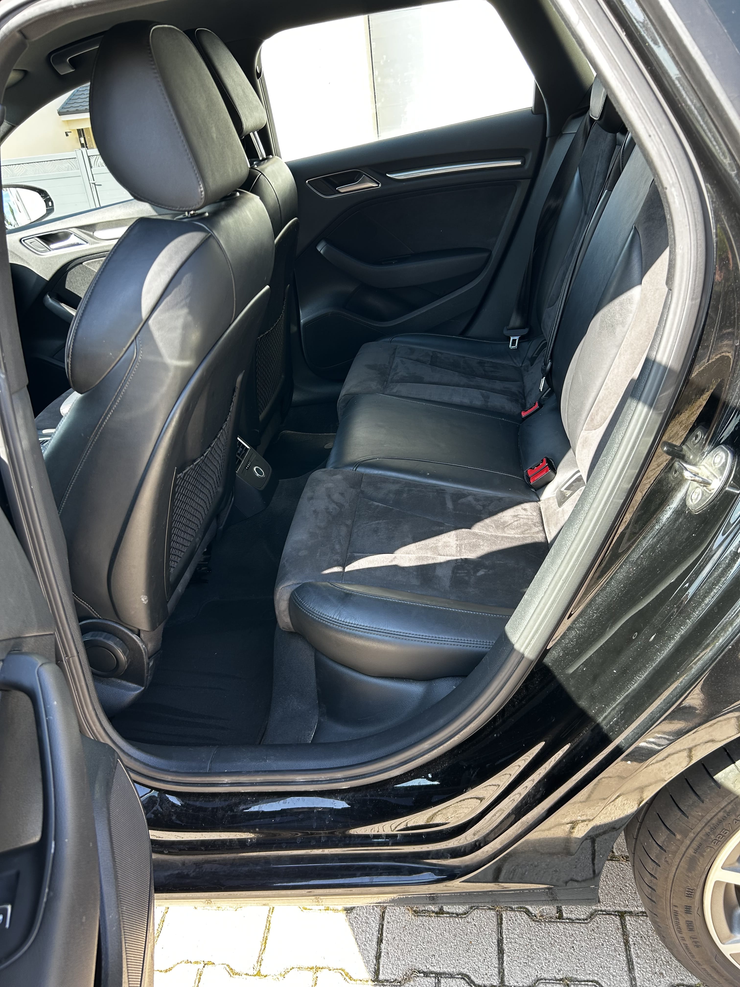 Audi A3 Sportback avec Siège bébé