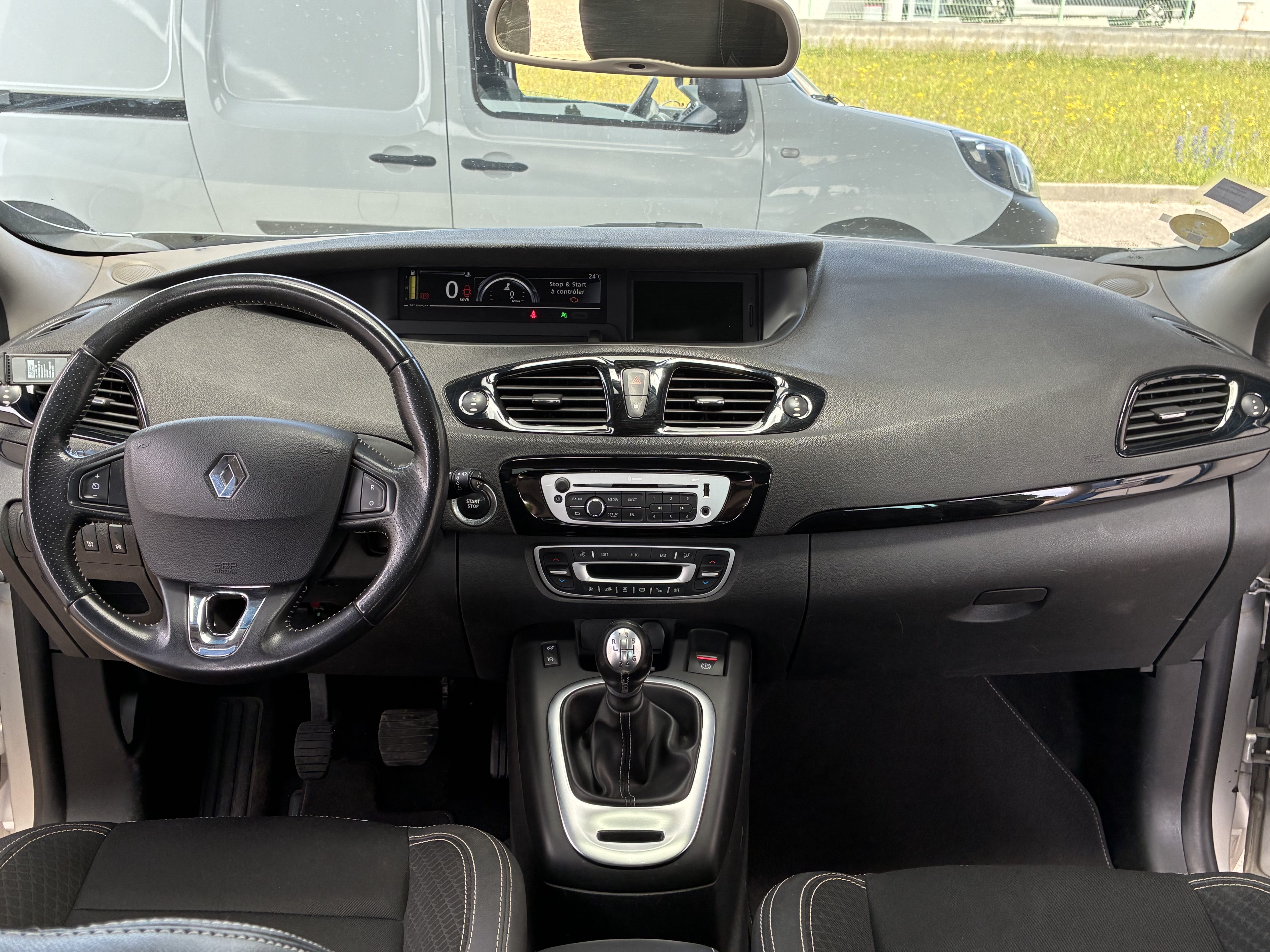 Renault Grand Scenic 1.5 DCI 7 Places Diesel avec Régulateur de vitesse