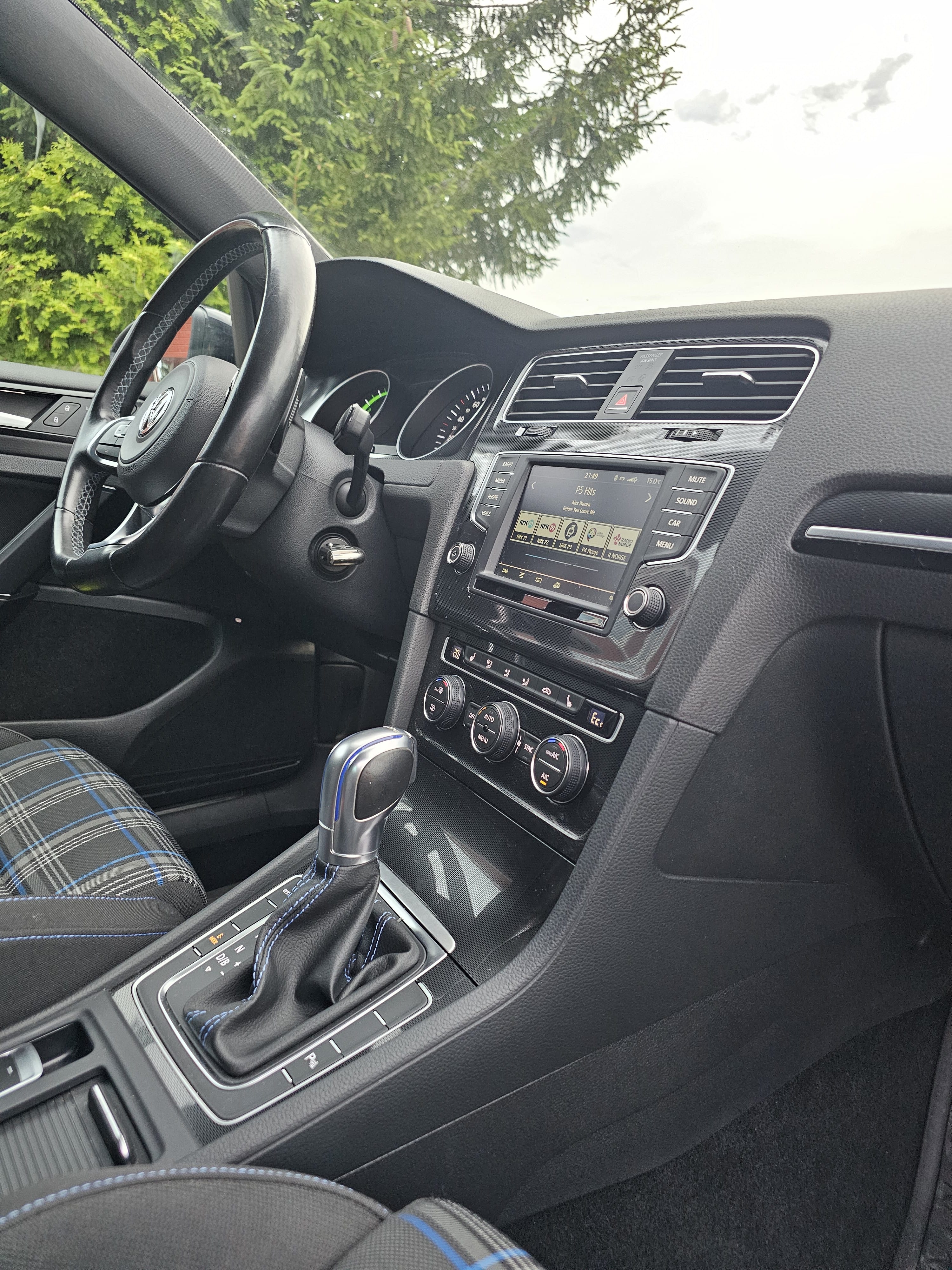 Volkswagen Golf GTE med Vinterdekk
