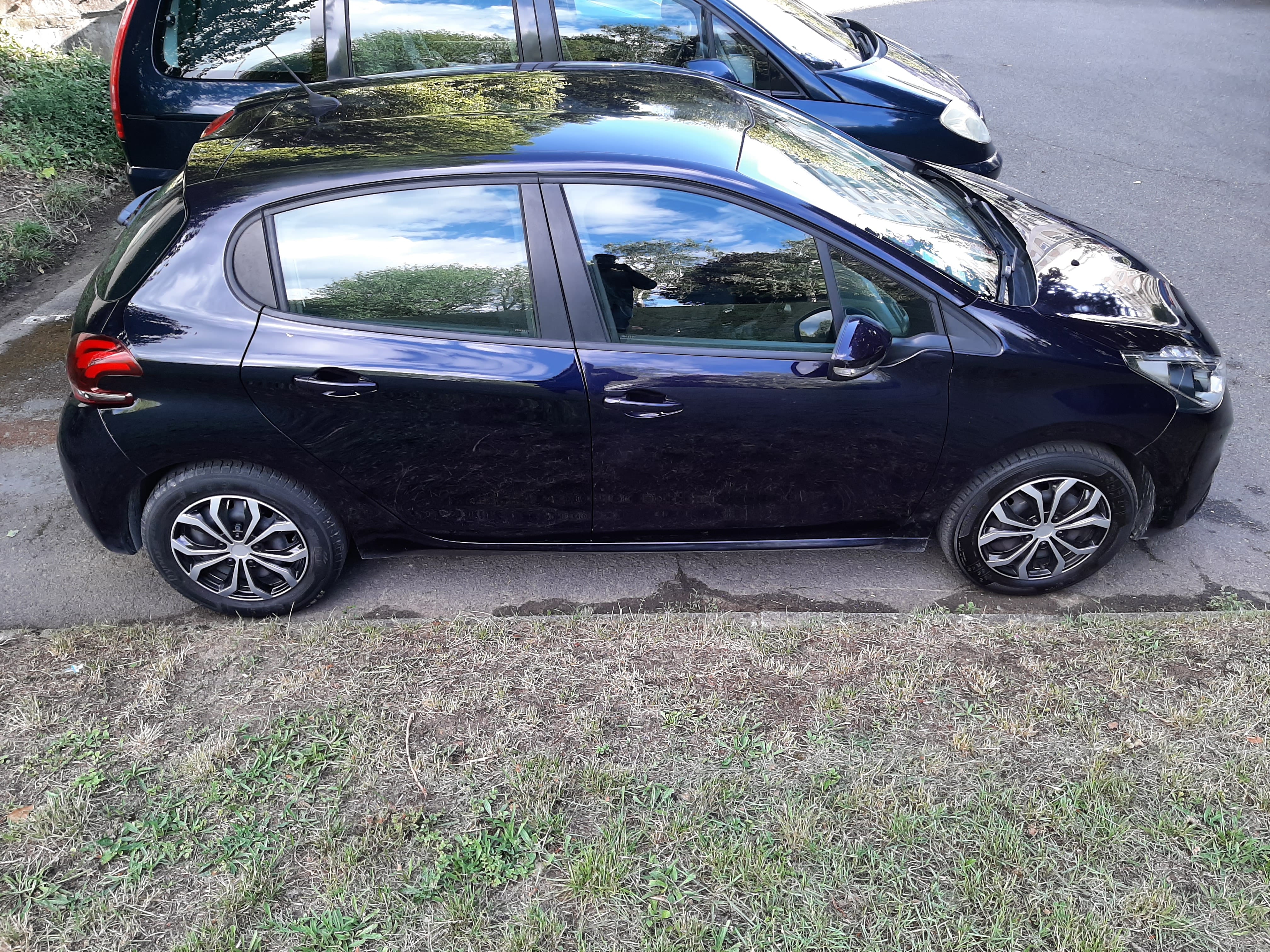 Peugeot 208 avec Climatisation